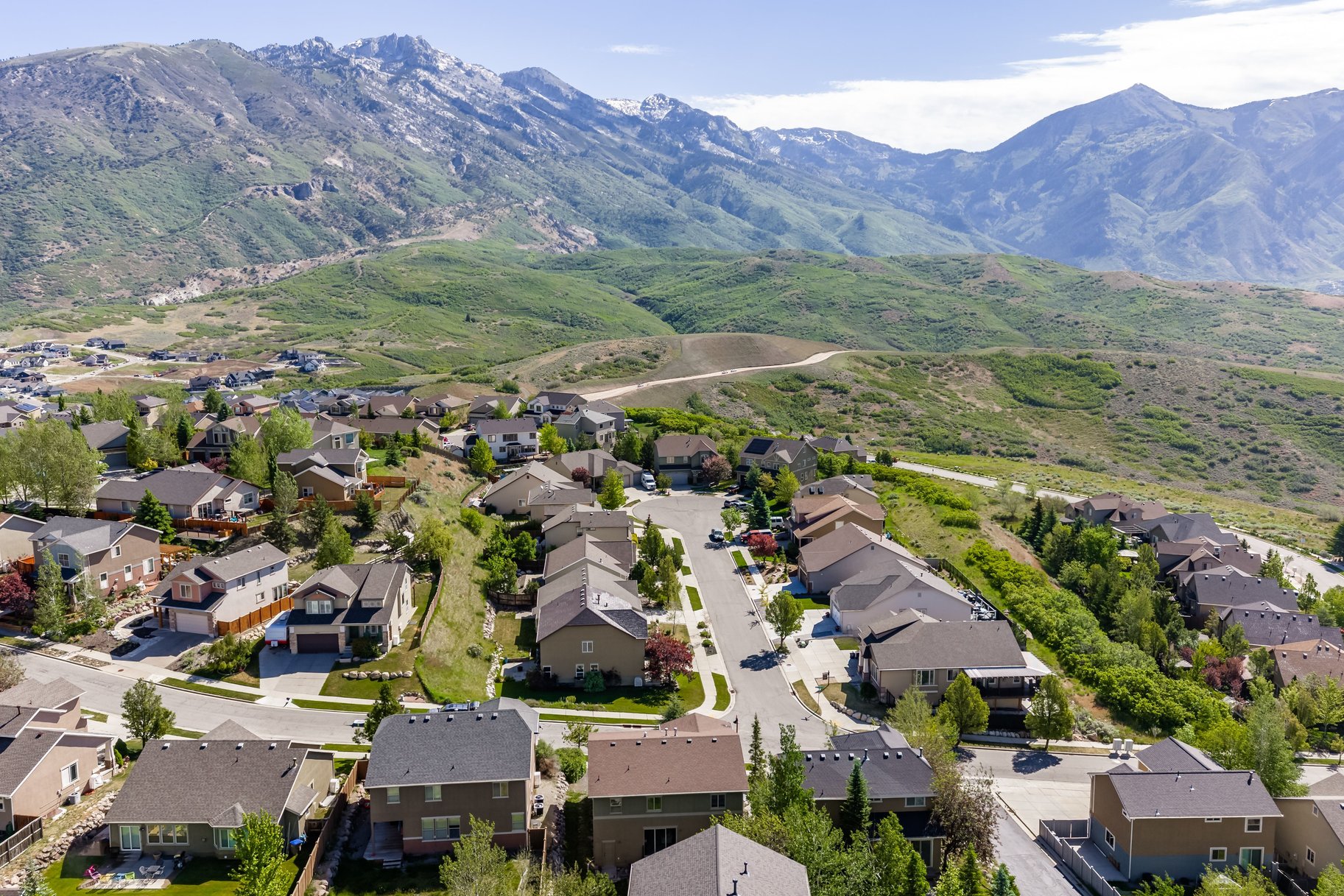  Peaceful Mountain Living with Amenities That Impress - 物件實景