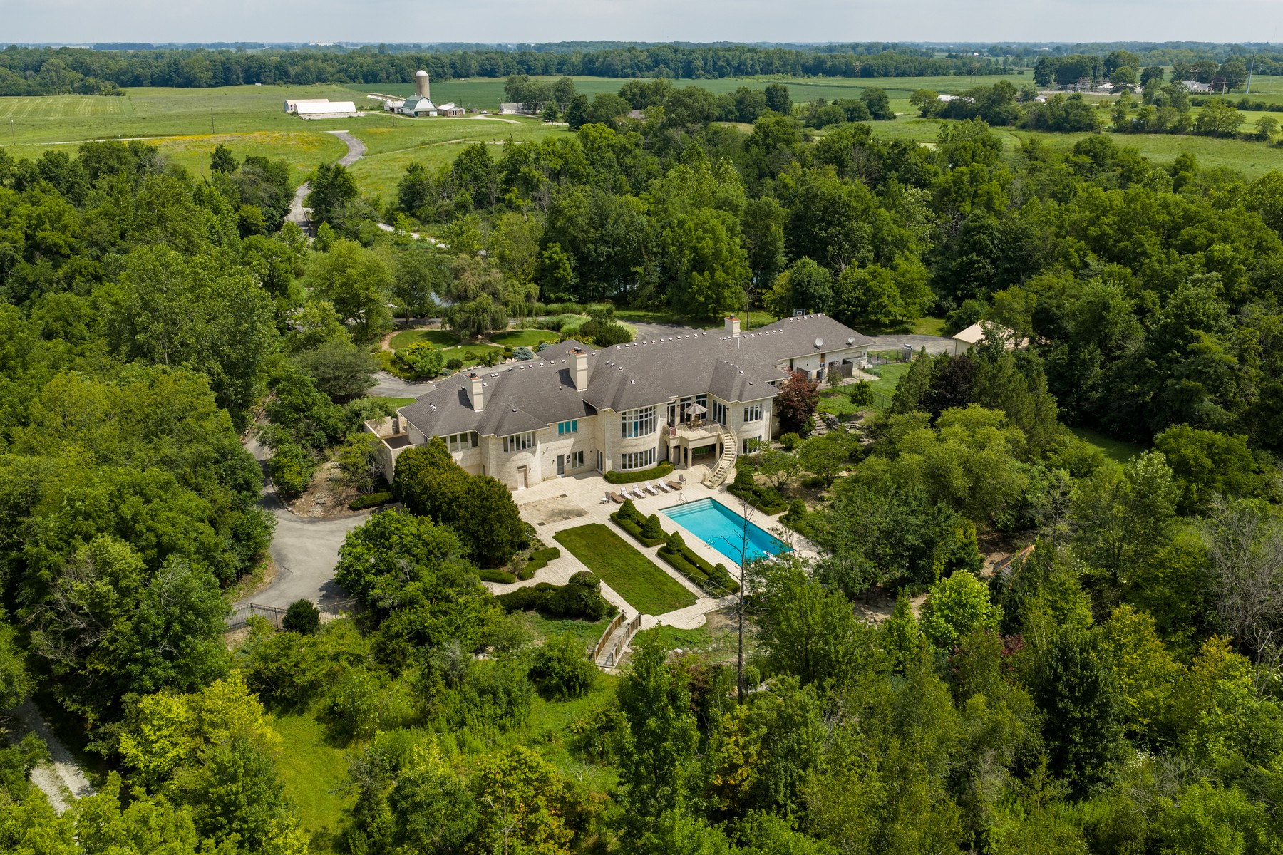  Extraordinary Custom-Built Estate Set on 116 Acres of Idyllic Beauty - 物件實景