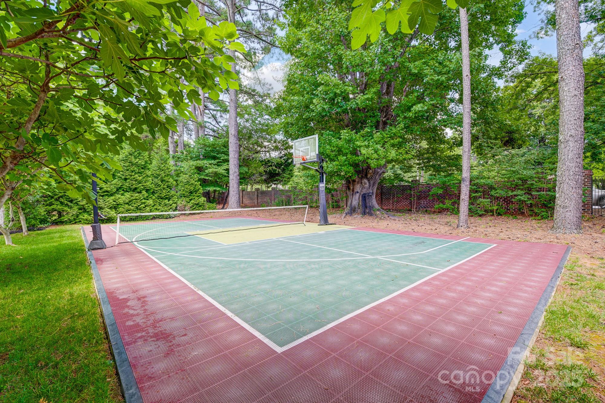 Charlotte, North Carolina, 28226, United States, 4 Bedrooms Bedrooms, ,4 BathroomsBathrooms,Residential,For Sale,1795326