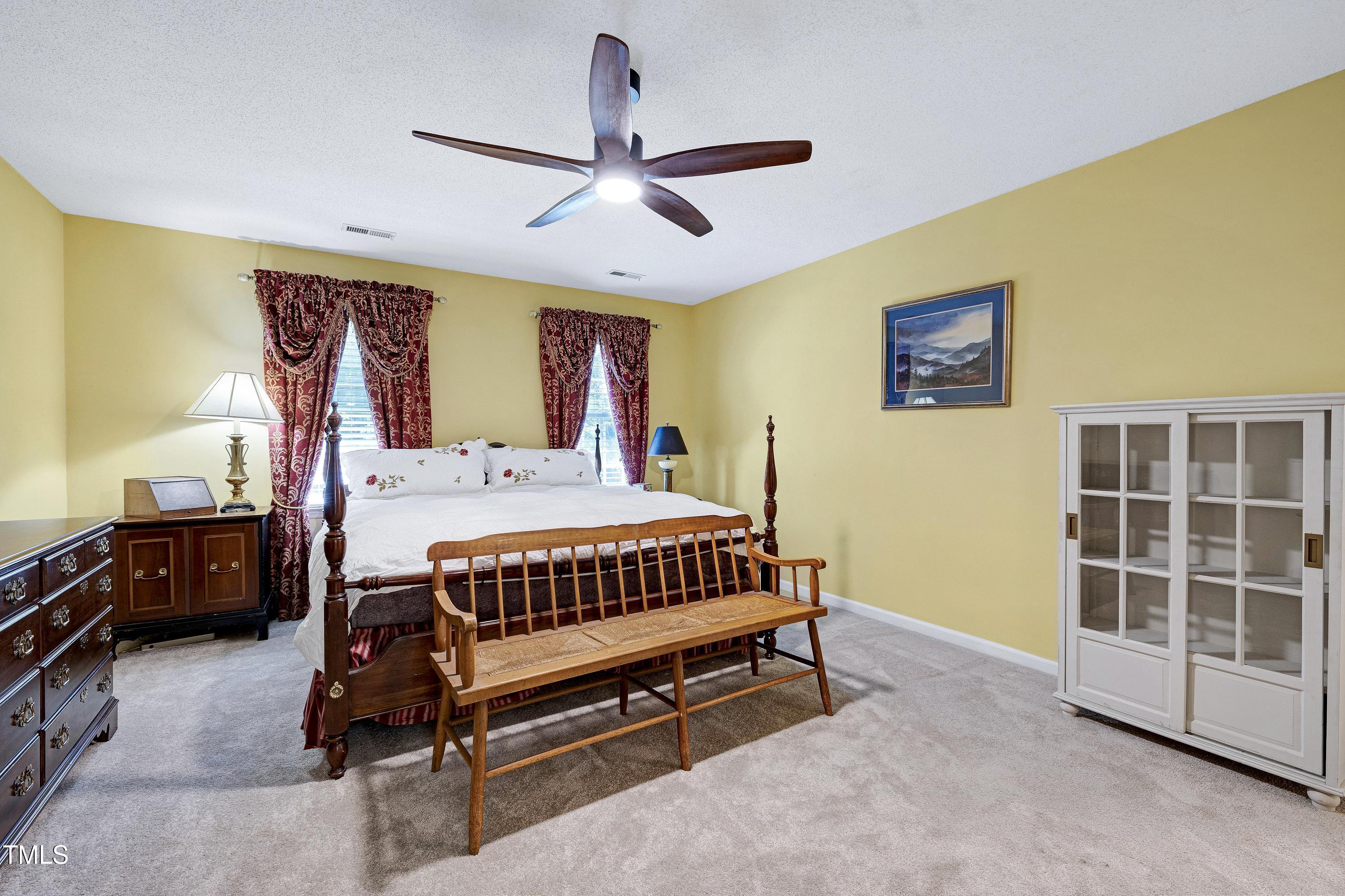 Raleigh, North Carolina, 27606, United States, 3 Bedrooms Bedrooms, ,3 BathroomsBathrooms,Residential,For Sale,1941064
