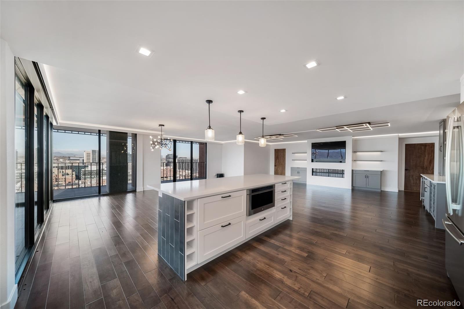 Denver, Colorado, 80202, United States, 3 Bedrooms Bedrooms, ,1 BathroomBathrooms,Residential,For Sale,2001728