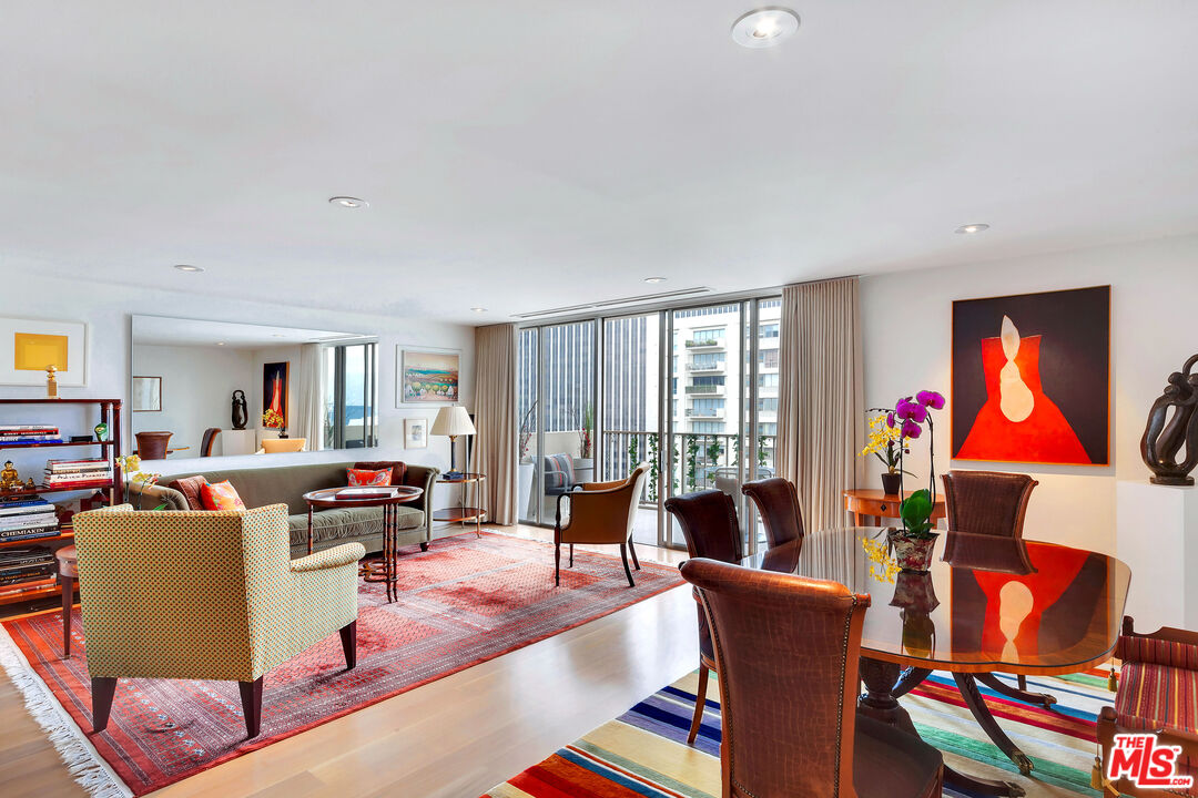 Los Angeles, California, 90067, United States, 1 Bedroom Bedrooms, ,1 BathroomBathrooms,Residential,For Sale,2001995