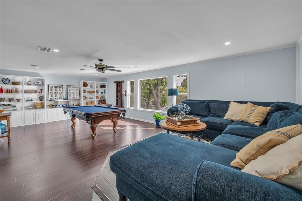 Bedford, Texas, 76021, United States, 4 Bedrooms Bedrooms, ,4 BathroomsBathrooms,Residential,For Sale,1978202