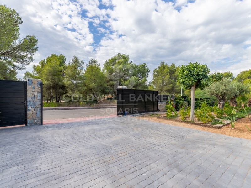 Alicante, J?vea / X?bia, Monta?ar-El Arenal, Parqu, Jávea / Xàbia, Comunidad Valenciana, ES, 3 Bedrooms Bedrooms, ,3 BathroomsBathrooms,Residential,For Sale,Alicante, J?vea / X?bia, Monta?ar-El Arenal, Parqu,1618428