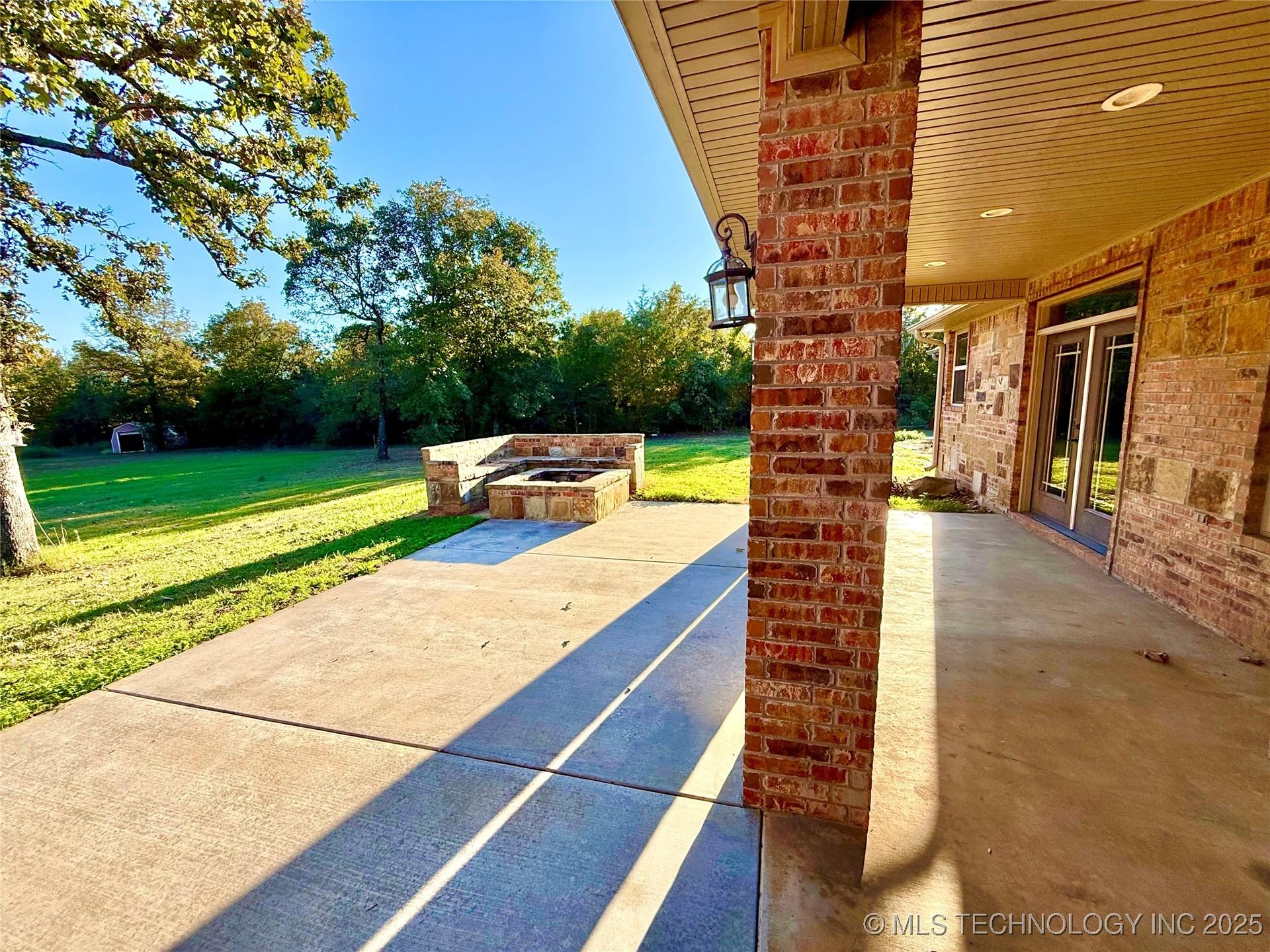 Checotah, Oklahoma, 74426, United States, 4 Bedrooms Bedrooms, ,4 BathroomsBathrooms,Residential,For Sale,1980942