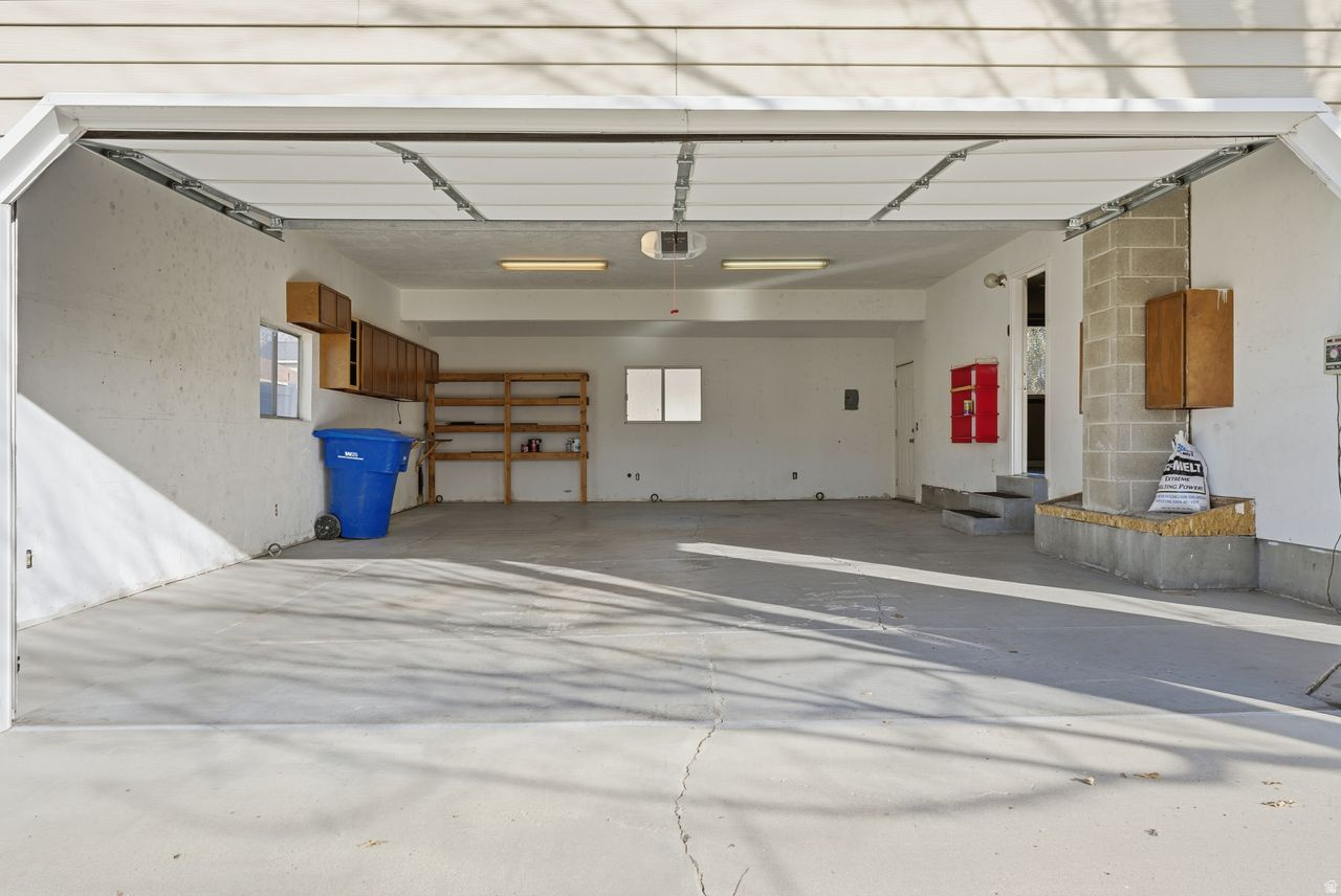 Lehi, Utah, 84043, United States, 4 Bedrooms Bedrooms, ,2 BathroomsBathrooms,Residential,For Sale,2000499