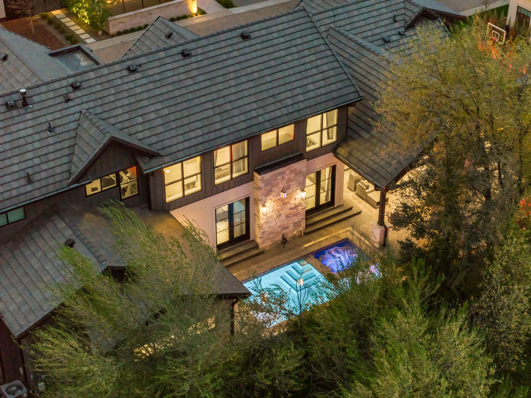  Gated Cherry Creek Enclave of Cedar Lane - 物件實景