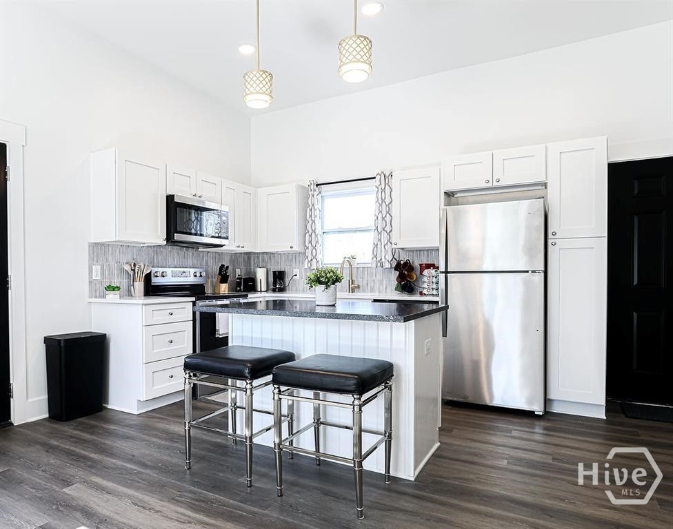 Savannah, Georgia, 31401, United States, ,Residential,For Sale,1942228