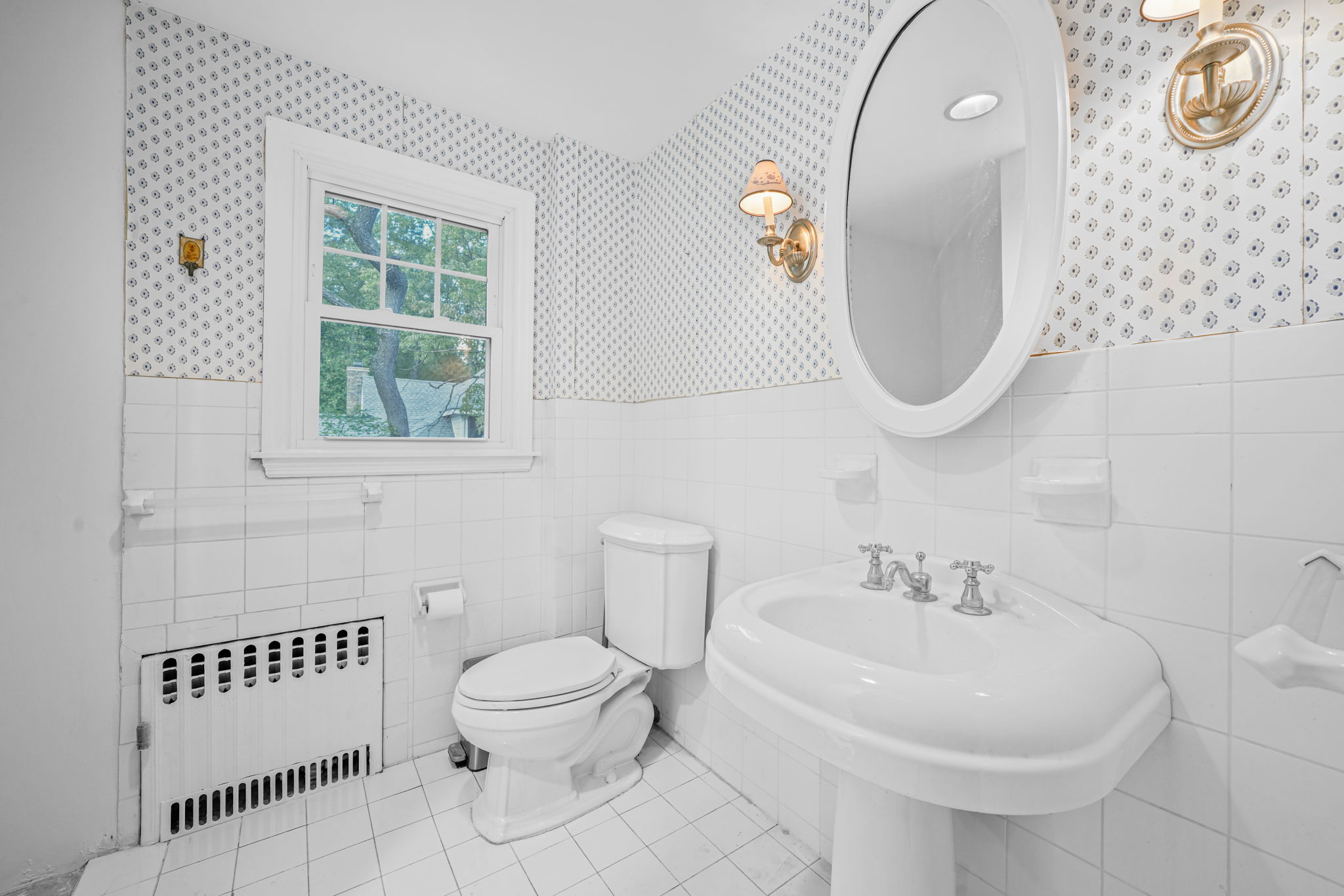 Mountain Lakes, New Jersey, 07046, United States, 6 Bedrooms Bedrooms, ,4 BathroomsBathrooms,Residential,For Sale,1980848