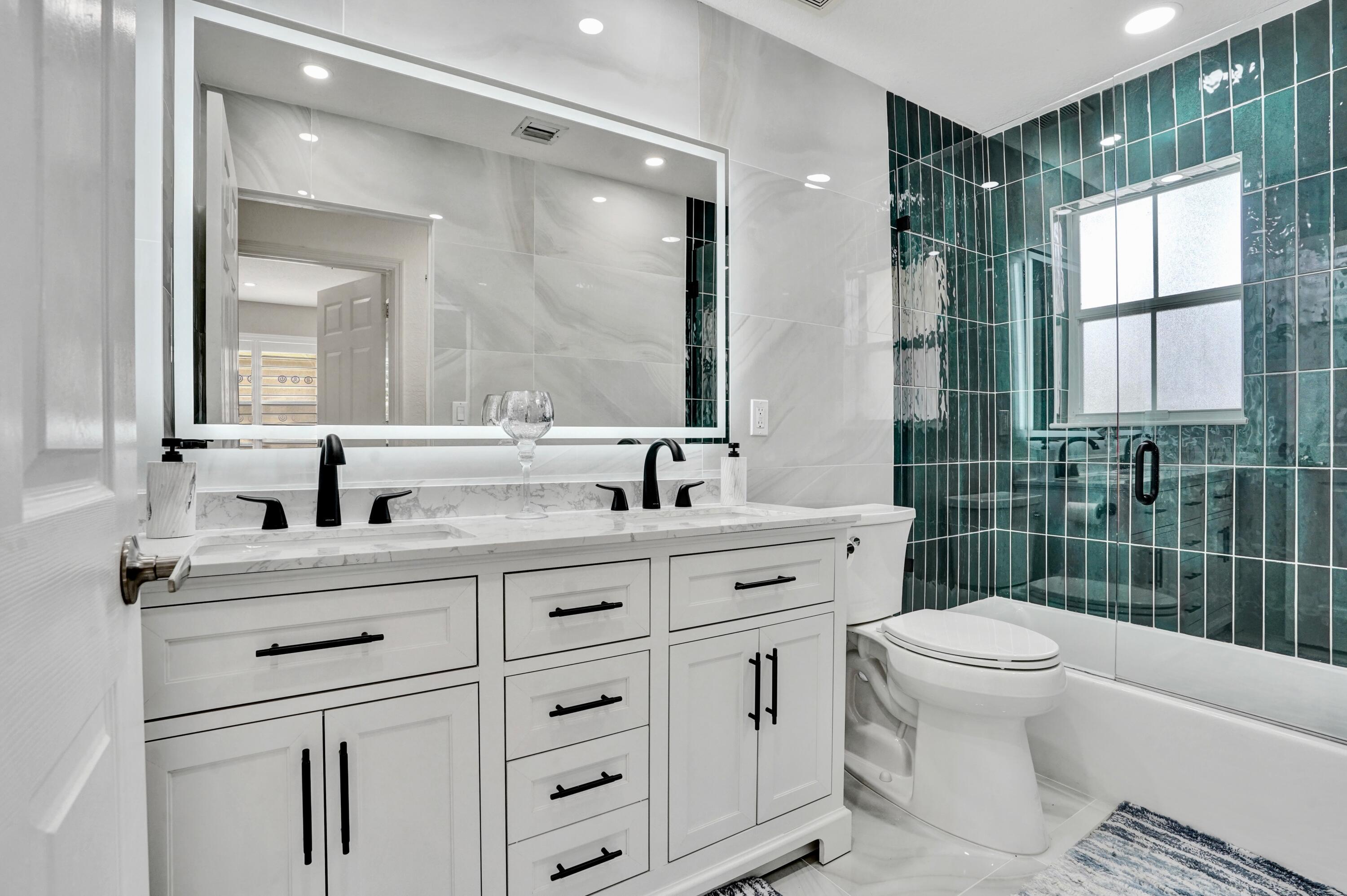 Lake Worth, Florida, 33463, United States, 3 Bedrooms Bedrooms, ,3 BathroomsBathrooms,Residential,For Sale,1905874