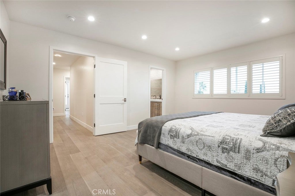 Granada Hills, California, 91344, United States, 4 Bedrooms Bedrooms, ,3 BathroomsBathrooms,Residential,For Sale,1993417