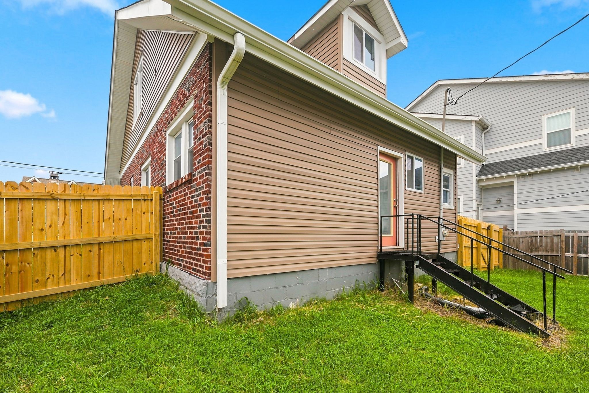  1072A Zophi St, Nashville, TN, 37216 - 物件實景