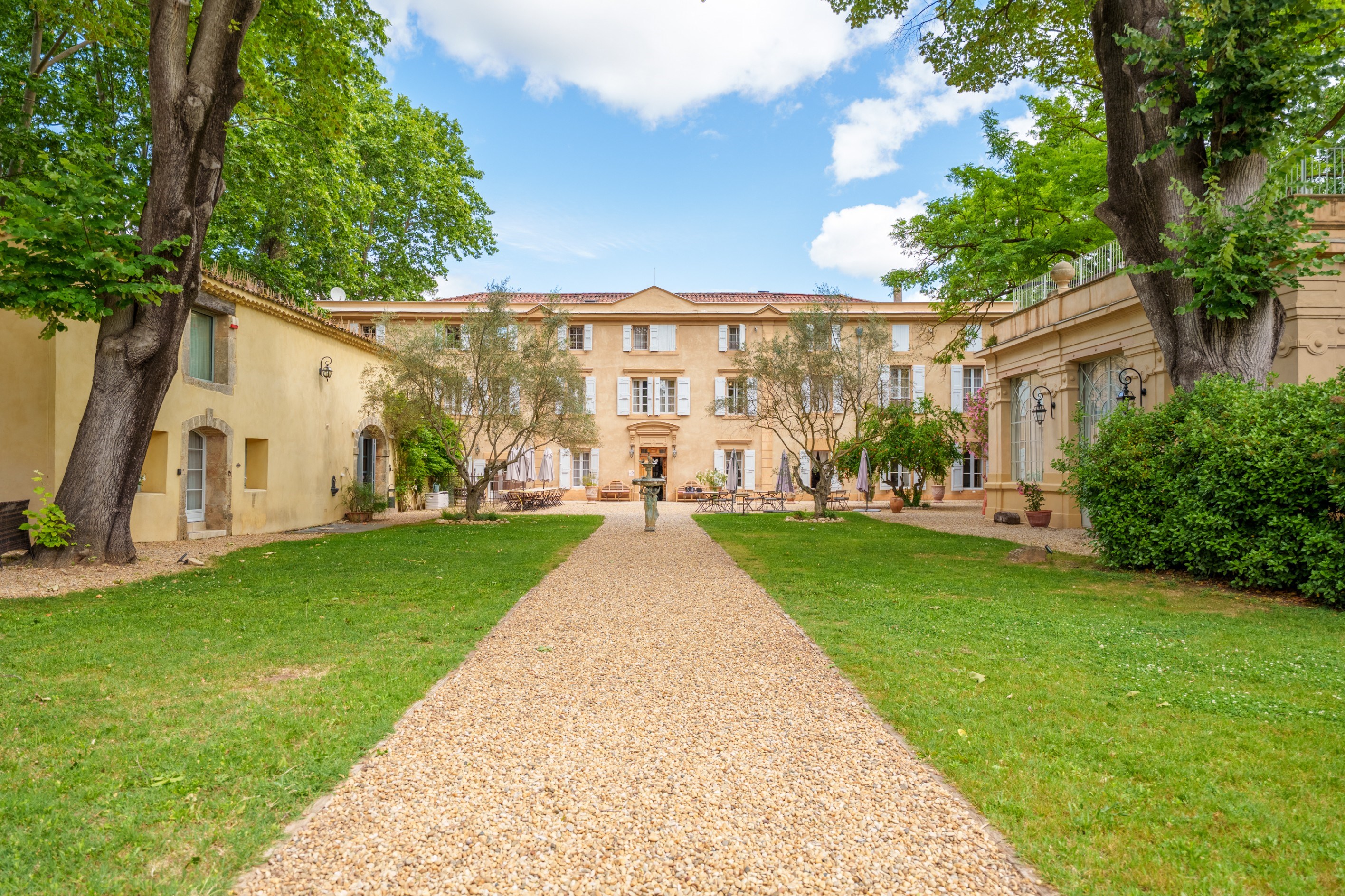 Wine Estate, Luxury Hospitality Business & Historic Château - 物件實景