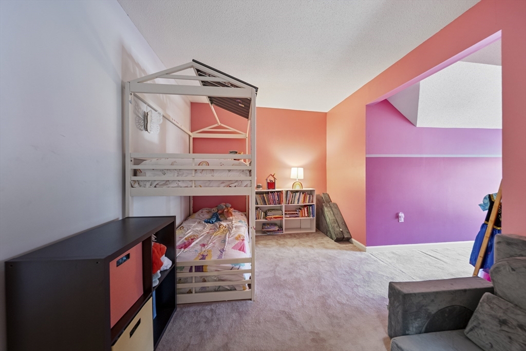 Salem, Massachusetts, 01970, United States, 3 Bedrooms Bedrooms, ,3 BathroomsBathrooms,Residential,For Sale,1990420