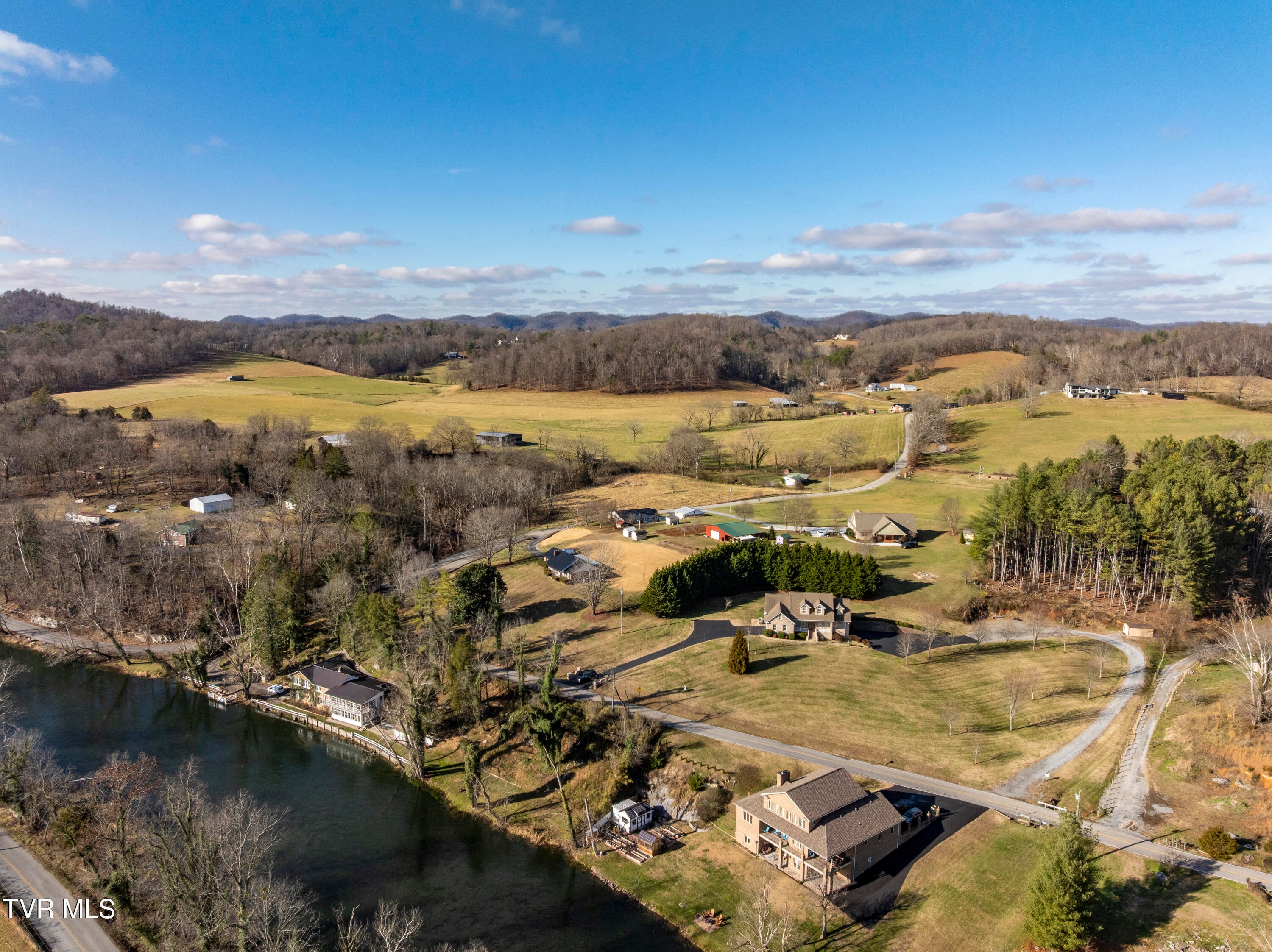 Bristol, Tennessee, 37620, United States, 4 Bedrooms Bedrooms, ,4 BathroomsBathrooms,Residential,For Sale,2001712