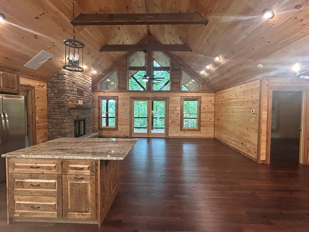 Mineral Bluff, Georgia, 30559, United States, 4 Bedrooms Bedrooms, ,3 BathroomsBathrooms,Residential,For Sale,1953348