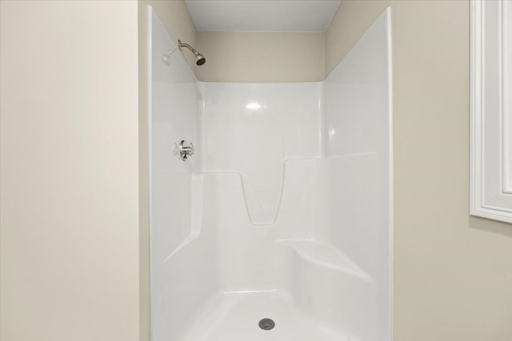 Brockton, Massachusetts, 02301, United States, 4 Bedrooms Bedrooms, ,3 BathroomsBathrooms,Residential,For Sale,1846360