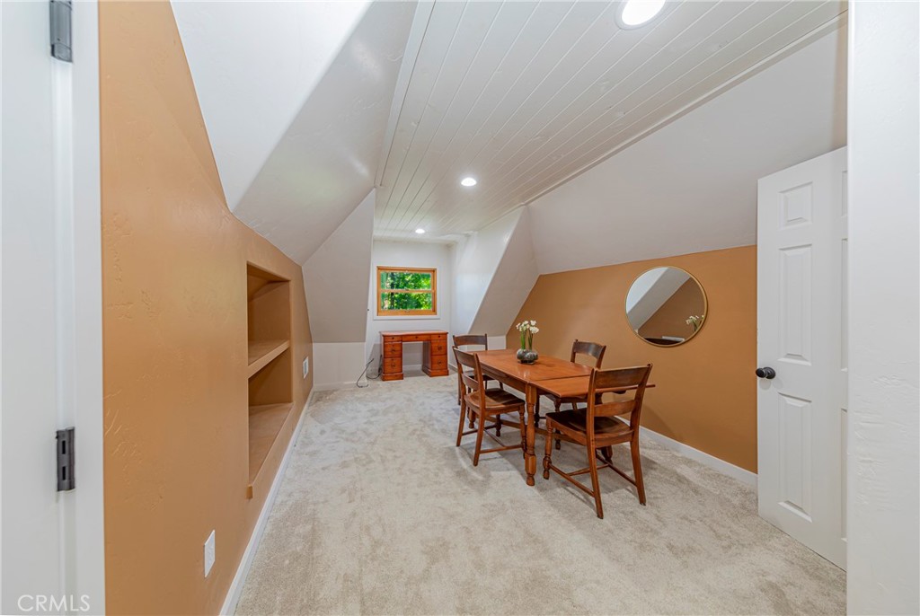 Fish Camp, California, 93623, United States, 5 Bedrooms Bedrooms, ,2 BathroomsBathrooms,Residential,For Sale,1881332