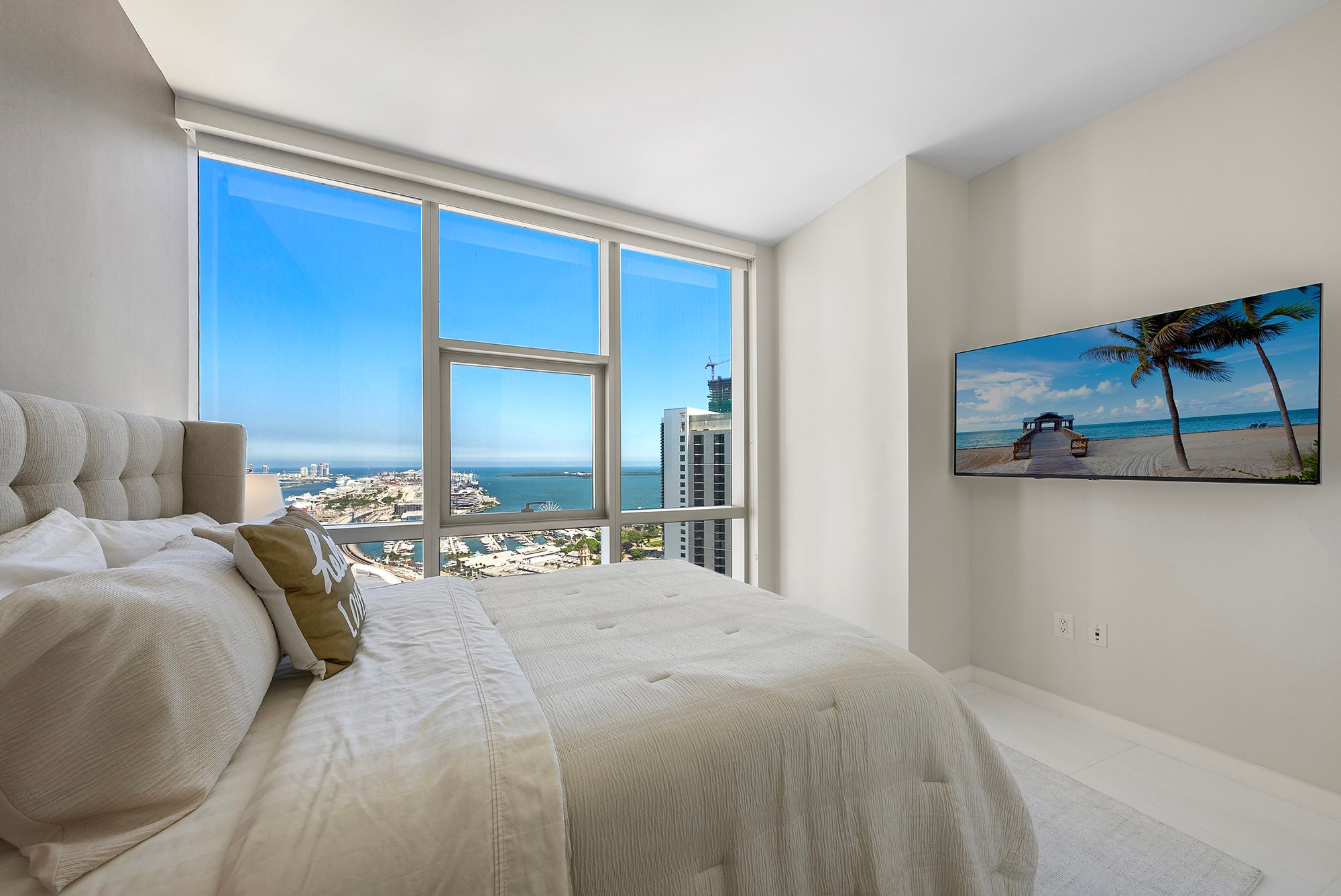  851 NE 1st Ave, Miami, FL, 33132 - 物件實景