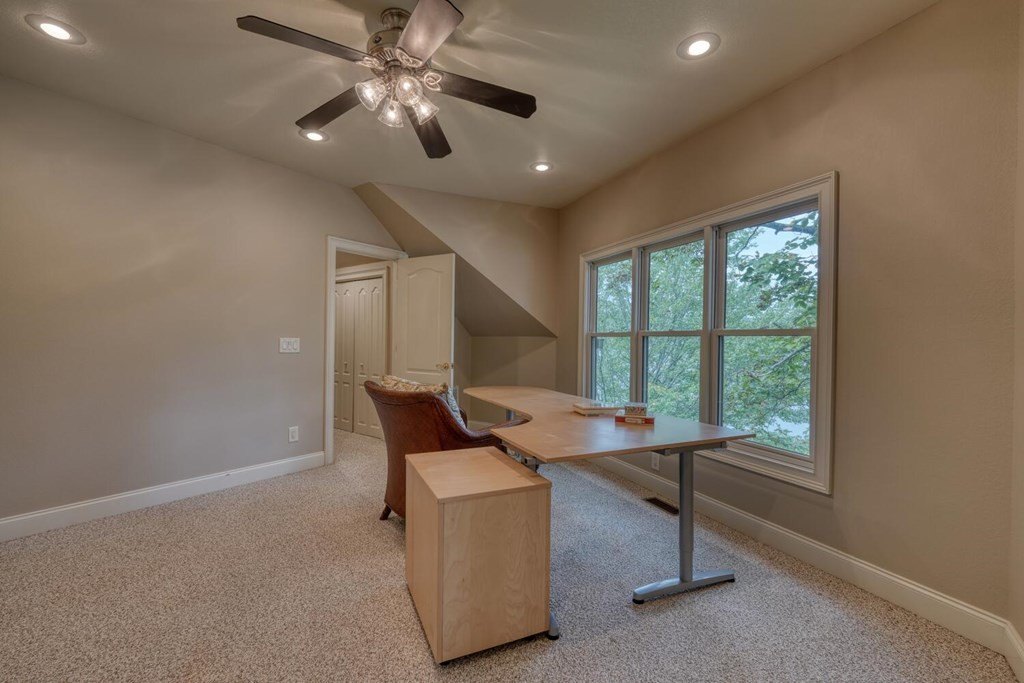 Young Harris, Georgia, 30582, United States, 3 Bedrooms Bedrooms, ,4 BathroomsBathrooms,Residential,For Sale,1975492