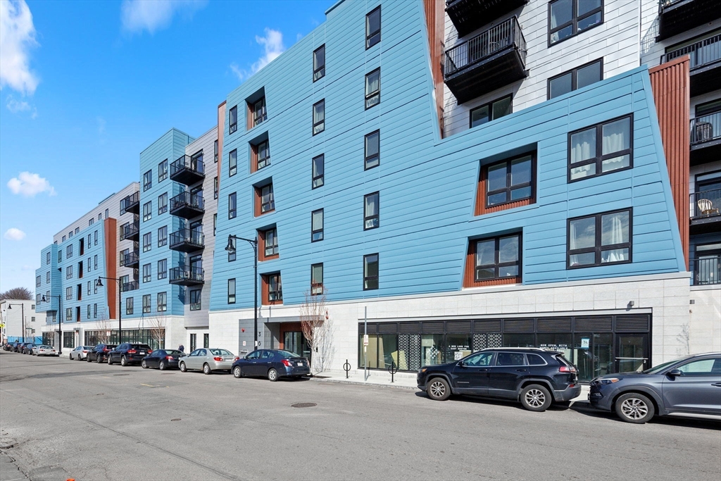Boston, Massachusetts, 02128, United States, 2 Bedrooms Bedrooms, ,2 BathroomsBathrooms,Residential,For Sale,1905792