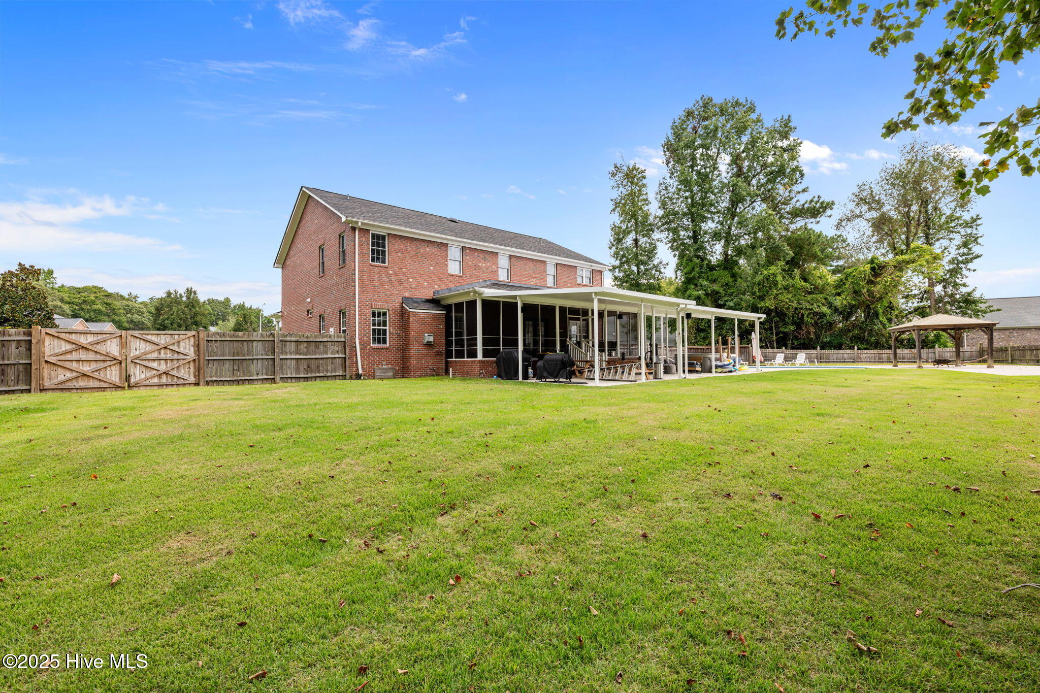 New Bern, North Carolina, 28562, United States, 5 Bedrooms Bedrooms, ,4 BathroomsBathrooms,Residential,For Sale,1941711