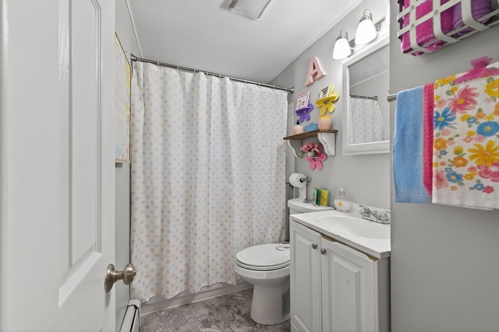 Dracut, Massachusetts, 01826, United States, 4 Bedrooms Bedrooms, ,2 BathroomsBathrooms,Residential,For Sale,1937209