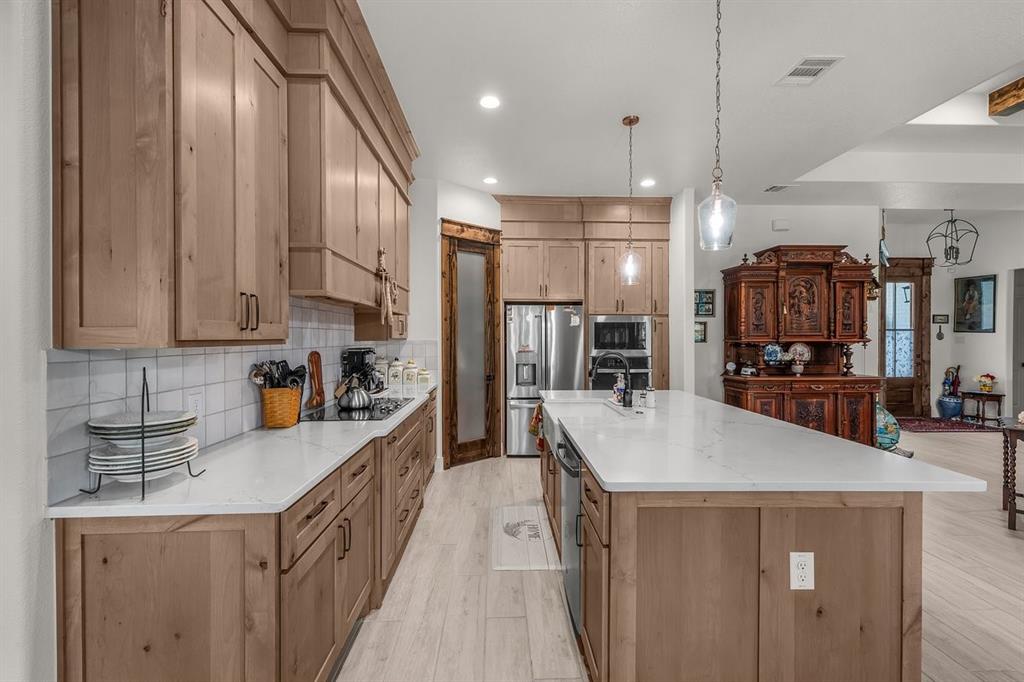 Springtown, Texas, 76082, United States, 3 Bedrooms Bedrooms, ,2 BathroomsBathrooms,Residential,For Sale,1943029