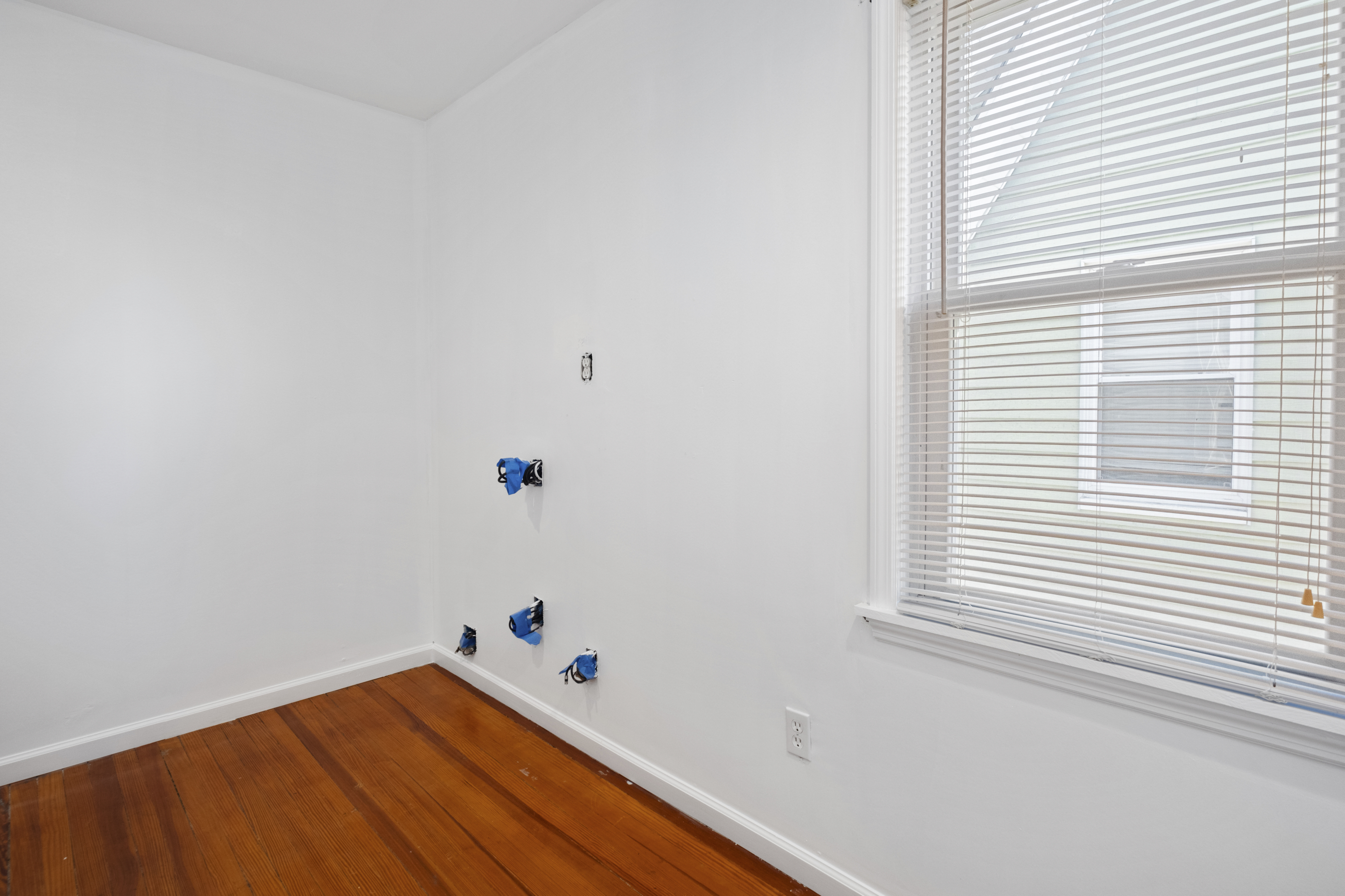 Floral Park, New York, 11001, United States, 3 Bedrooms Bedrooms, ,2 BathroomsBathrooms,Residential,For Sale,1973854