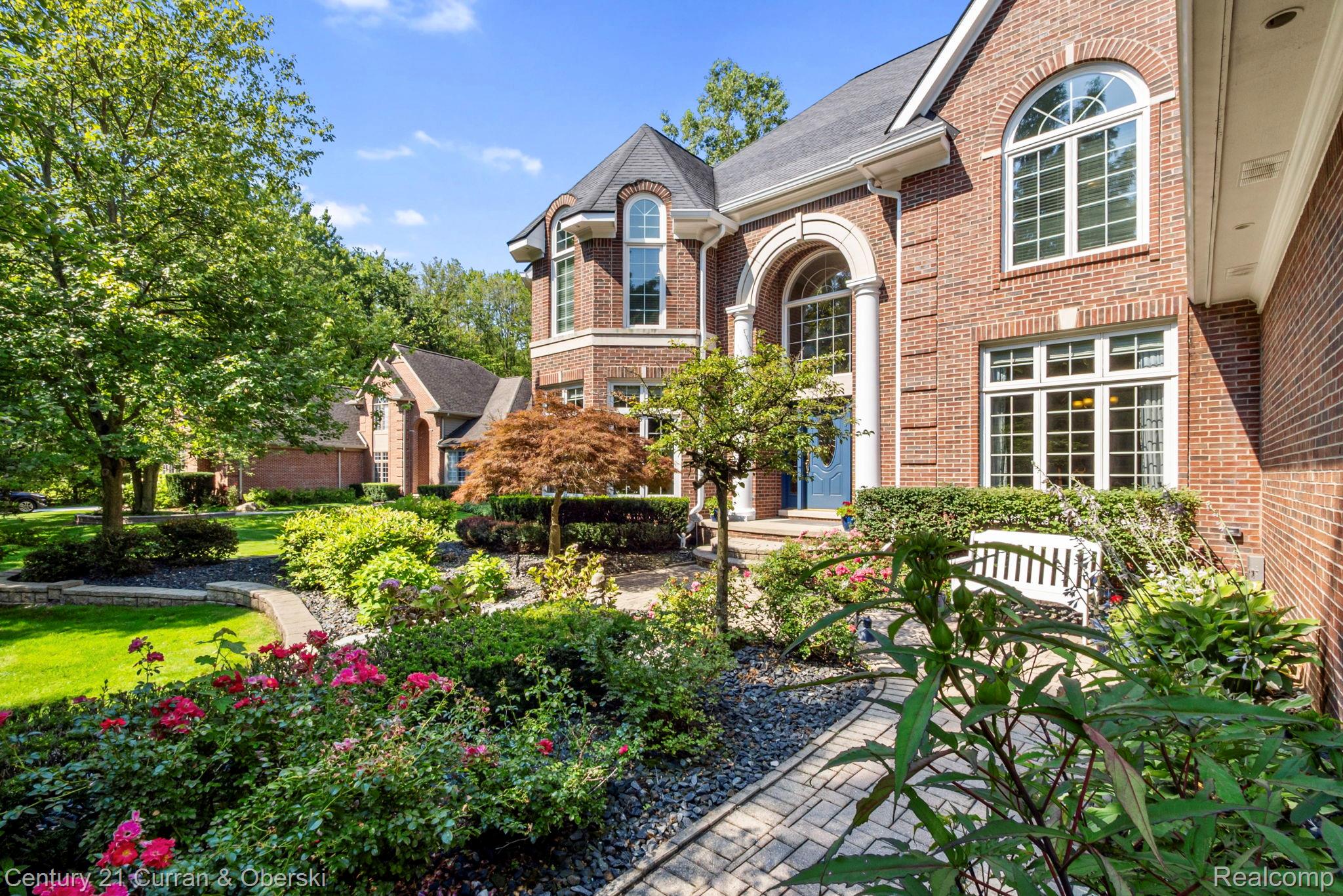 Novi, Michigan, 48374, United States, 4 Bedrooms Bedrooms, ,6 BathroomsBathrooms,Residential,For Sale,1914653