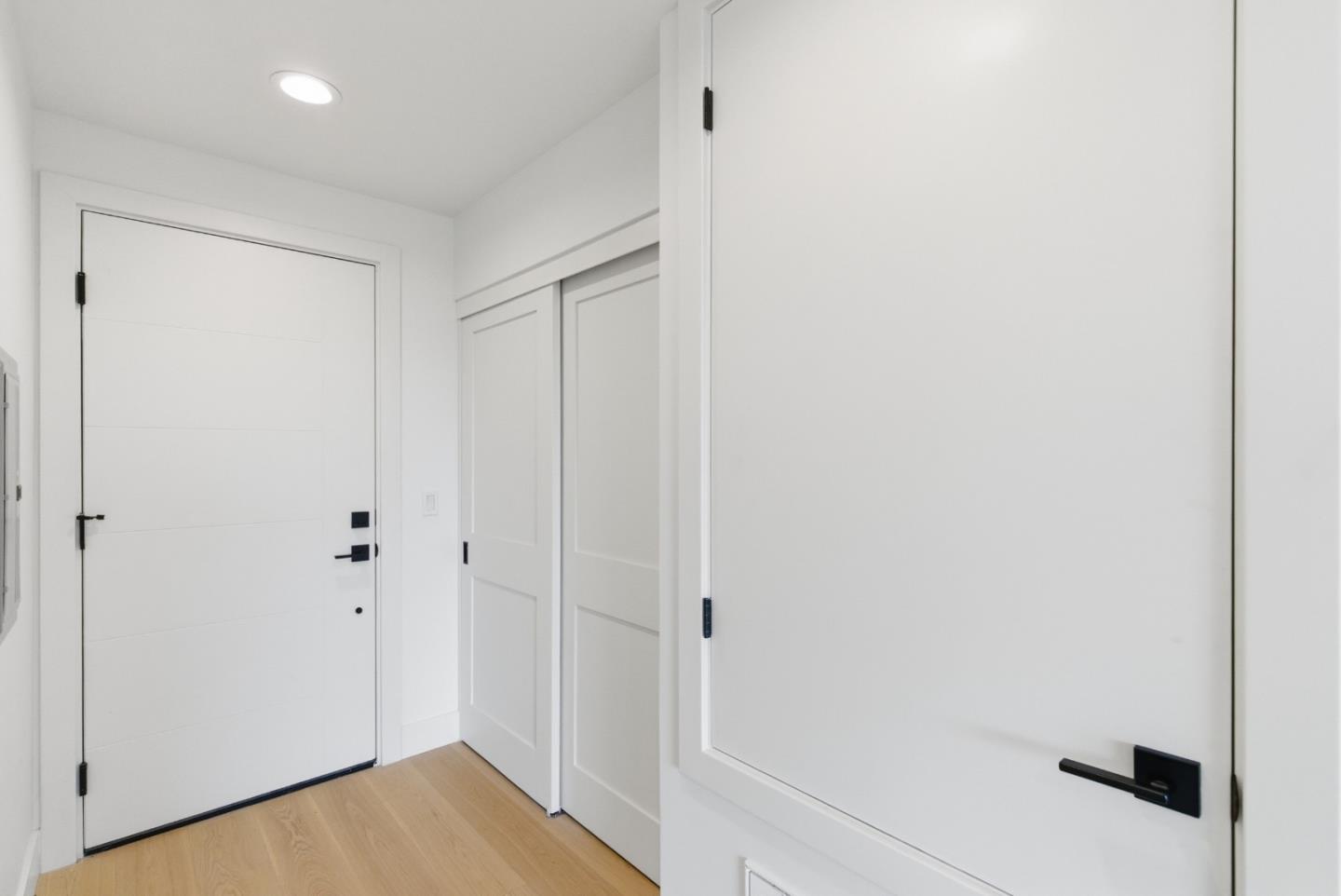 San Carlos, California, 94070, United States, 2 Bedrooms Bedrooms, ,2 BathroomsBathrooms,Residential,For Sale,2002973