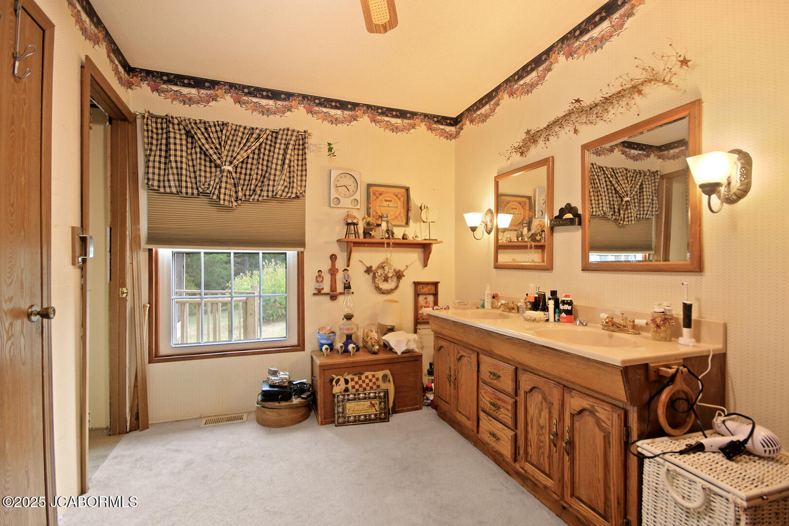 New Bloomfield, Missouri, 65063, United States, 3 Bedrooms Bedrooms, ,2 BathroomsBathrooms,Residential,For Sale,1978608