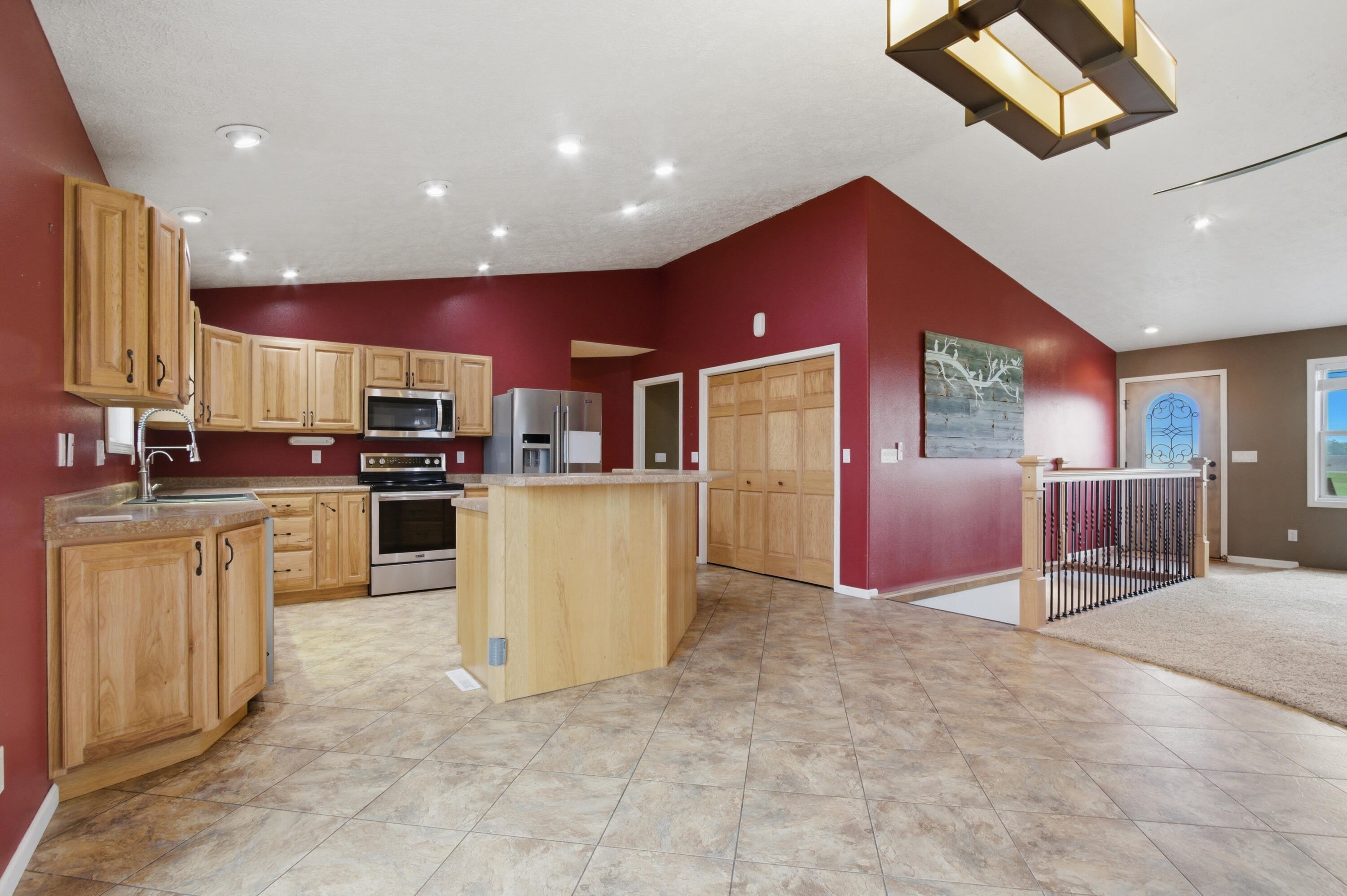 Selby, South Dakota, 57472, United States, 4 Bedrooms Bedrooms, ,Residential,For Sale,2049409