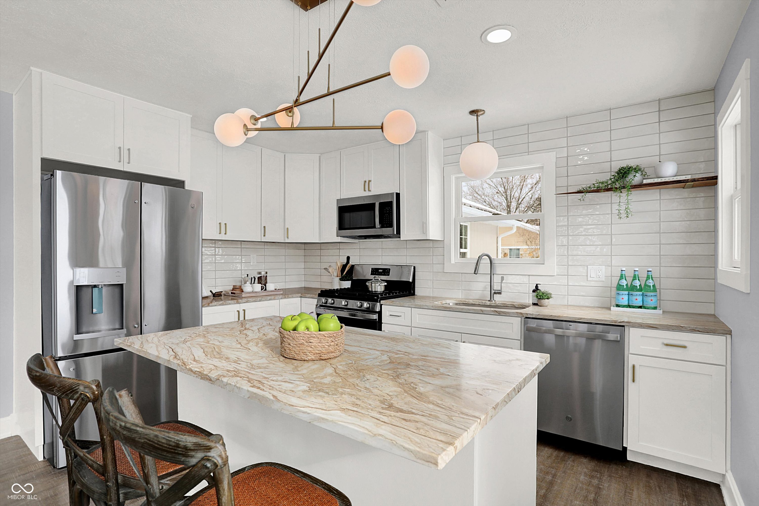 Zionsville, Indiana, 46077, United States, 3 Bedrooms Bedrooms, ,2 BathroomsBathrooms,Residential,For Sale,2001514