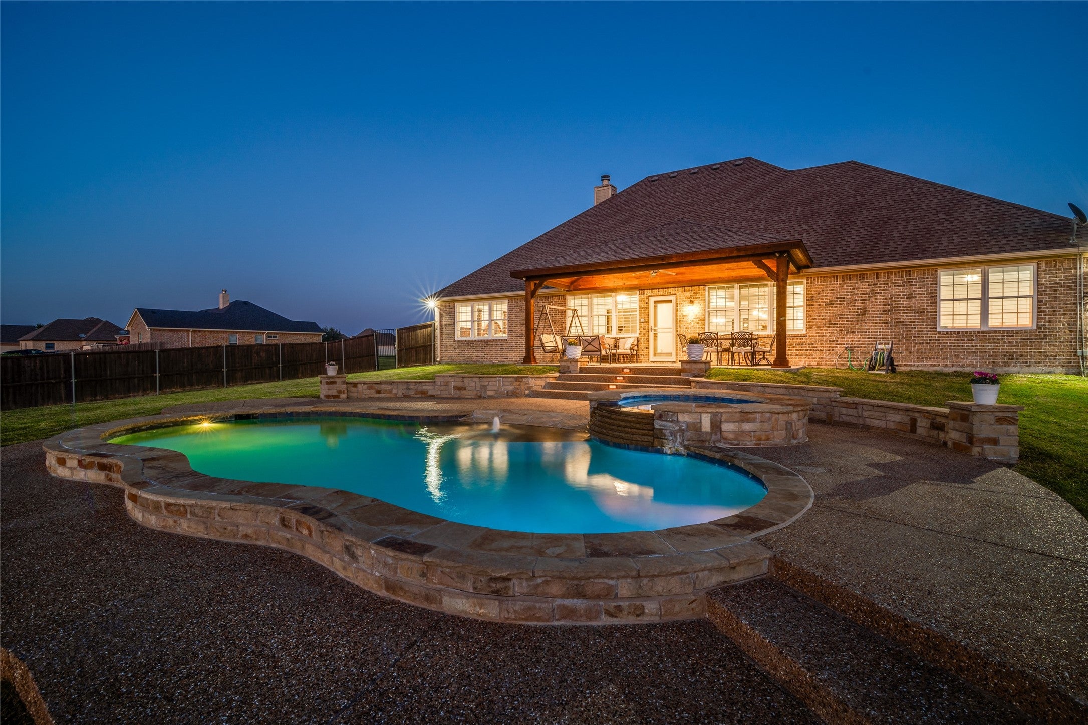 Oak Ridge, Texas, 75142, United States, 3 Bedrooms Bedrooms, ,3 BathroomsBathrooms,Residential,For Sale,1976084