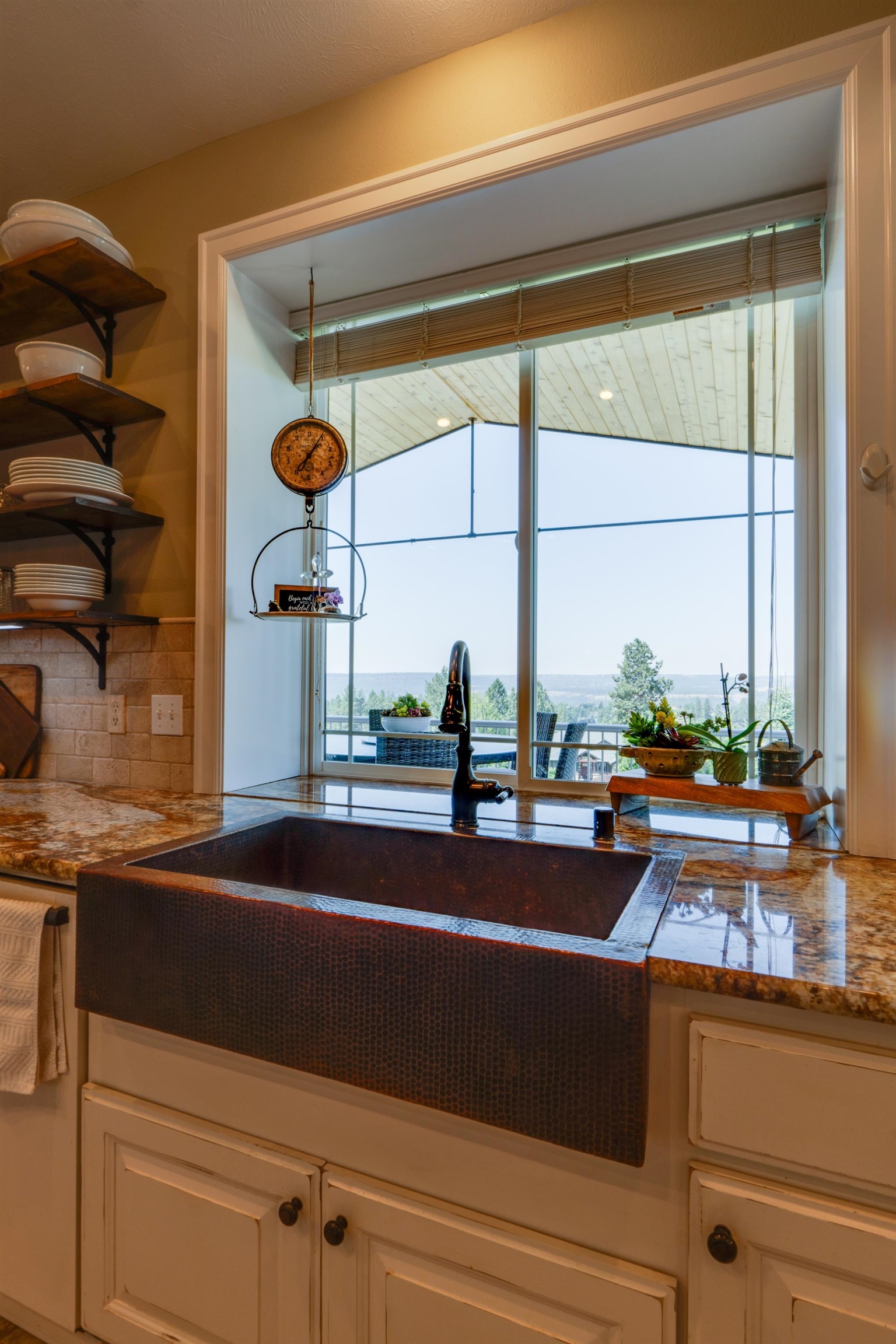 Spokane, Washington, 99208, United States, 4 Bedrooms Bedrooms, ,3 BathroomsBathrooms,Residential,For Sale,1901049