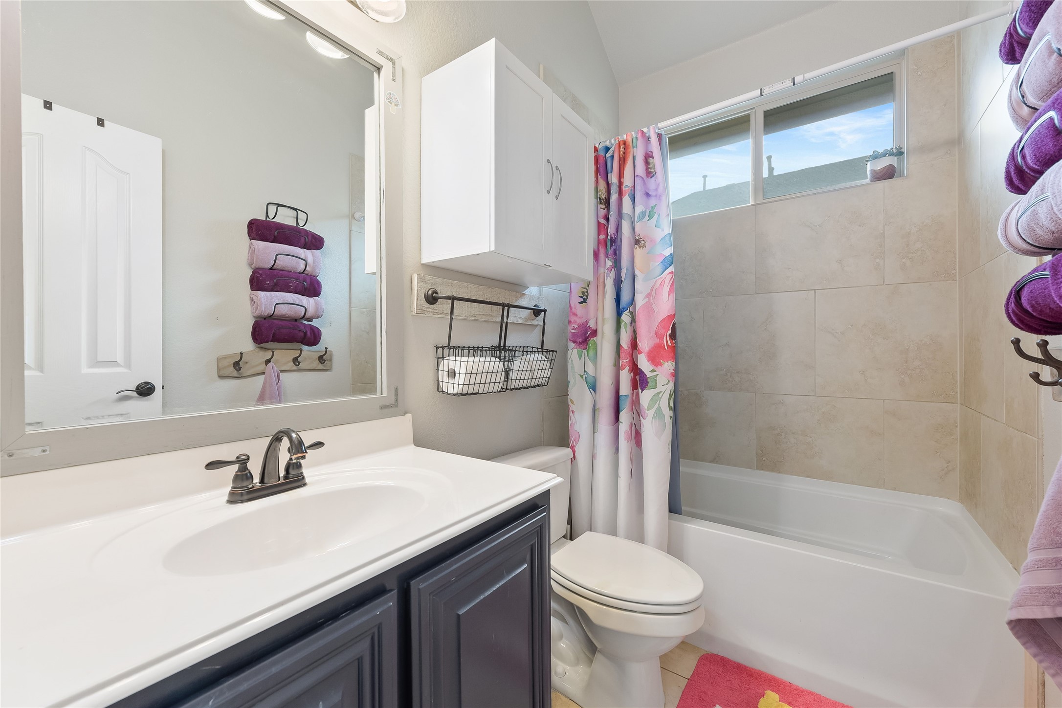 Burleson, Texas, 76028, United States, 4 Bedrooms Bedrooms, ,4 BathroomsBathrooms,Residential,For Sale,1874251