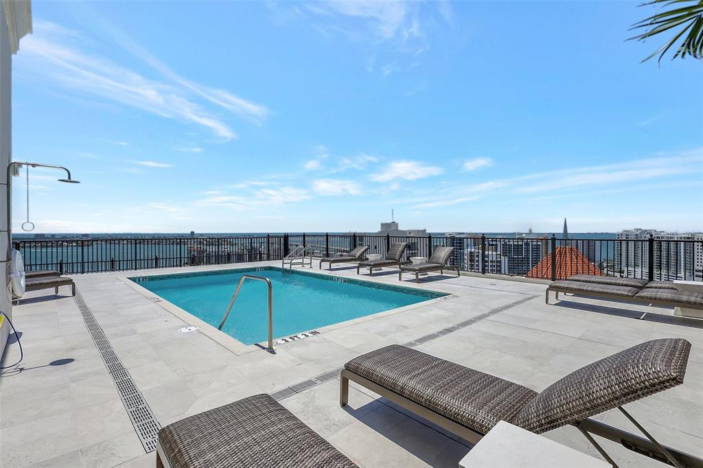 Sarasota, Florida, 34236, United States, 3 Bedrooms Bedrooms, ,4 BathroomsBathrooms,Residential,For Sale,1828539