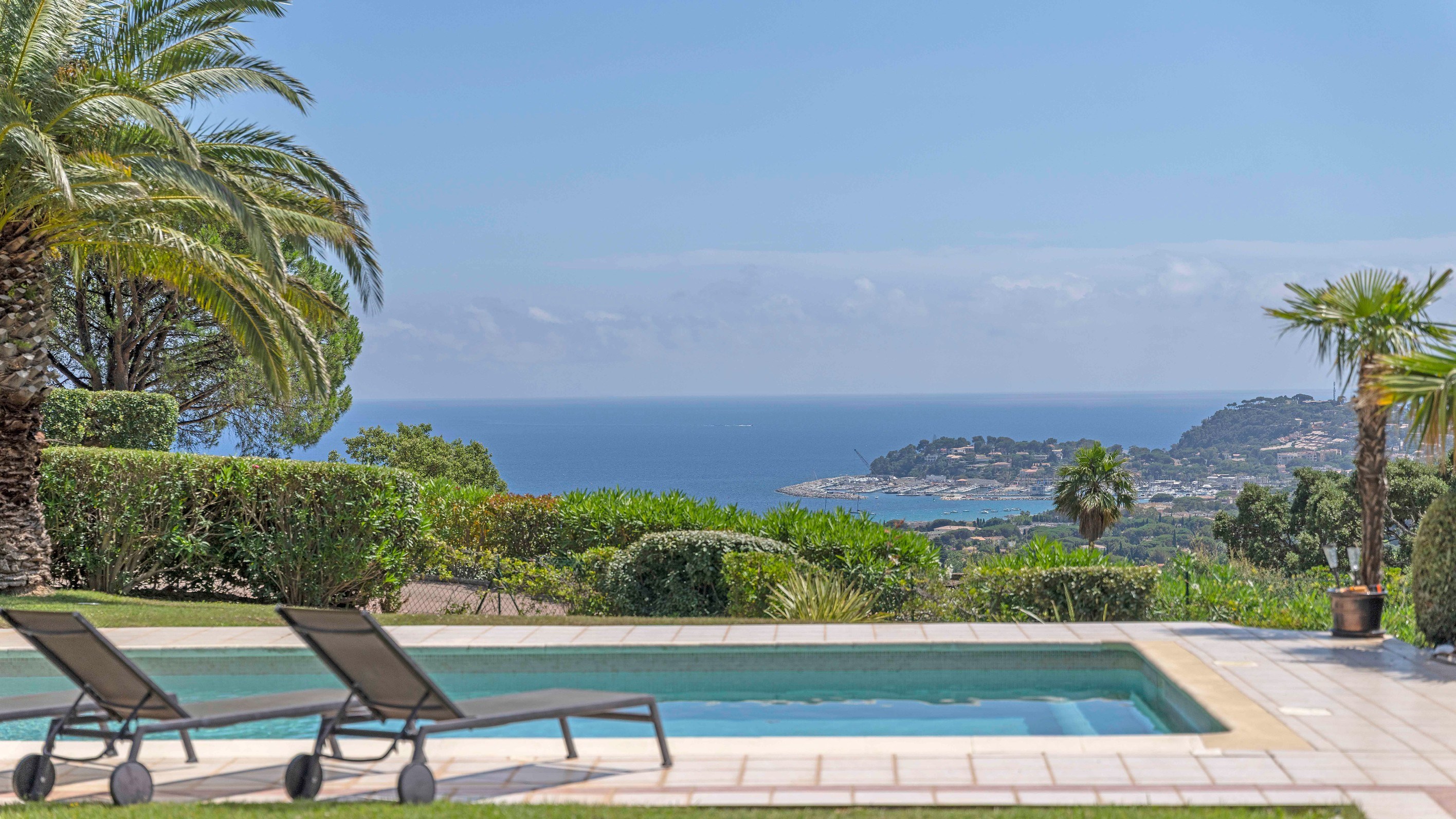  Prestigious Provençal estate with panoramic sea views in Cavalaire-sur-Mer - 物件實景