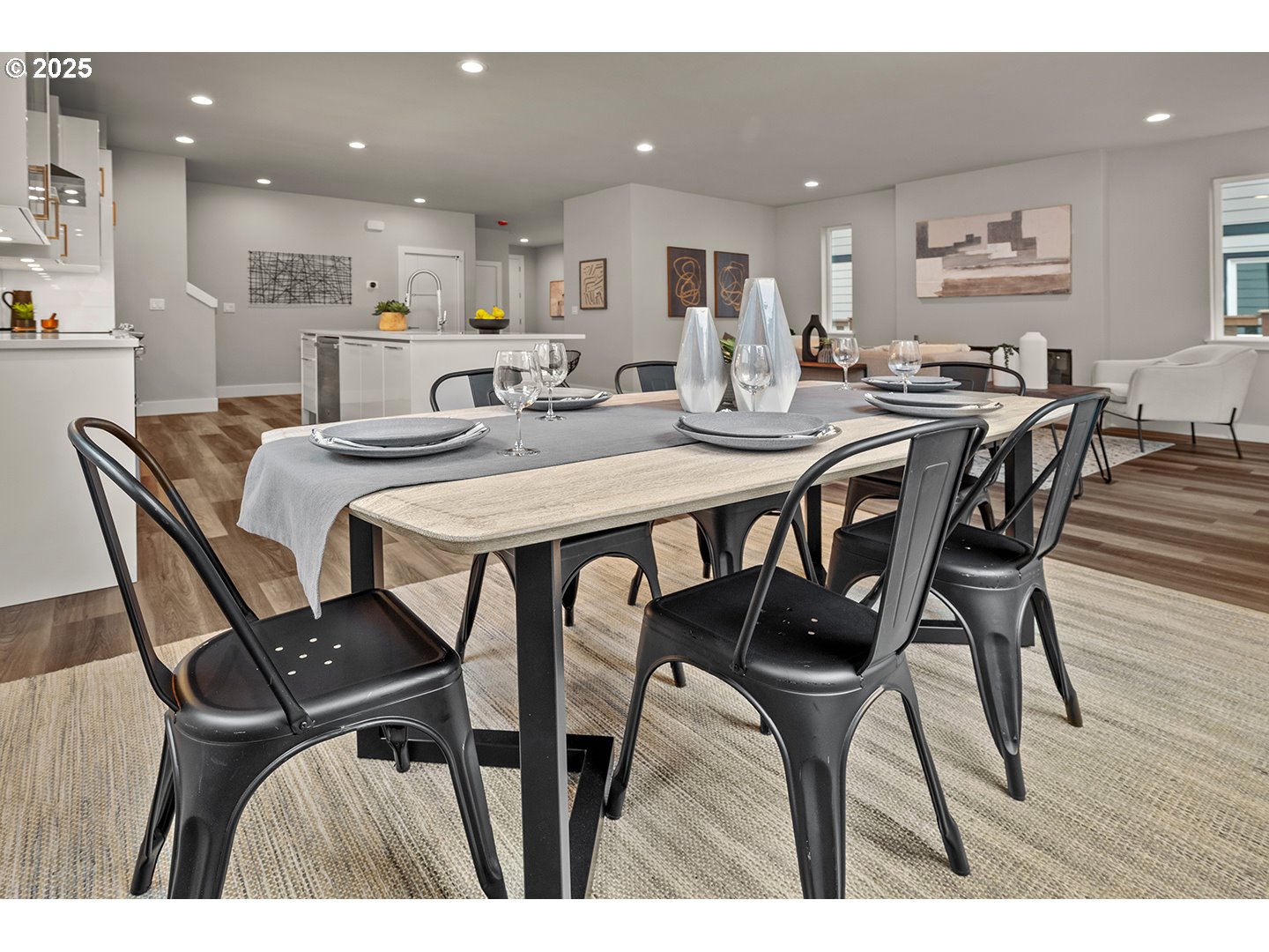 Happy Valley, Oregon, 97086, United States, 4 Bedrooms Bedrooms, ,3 BathroomsBathrooms,Residential,For Sale,1991153