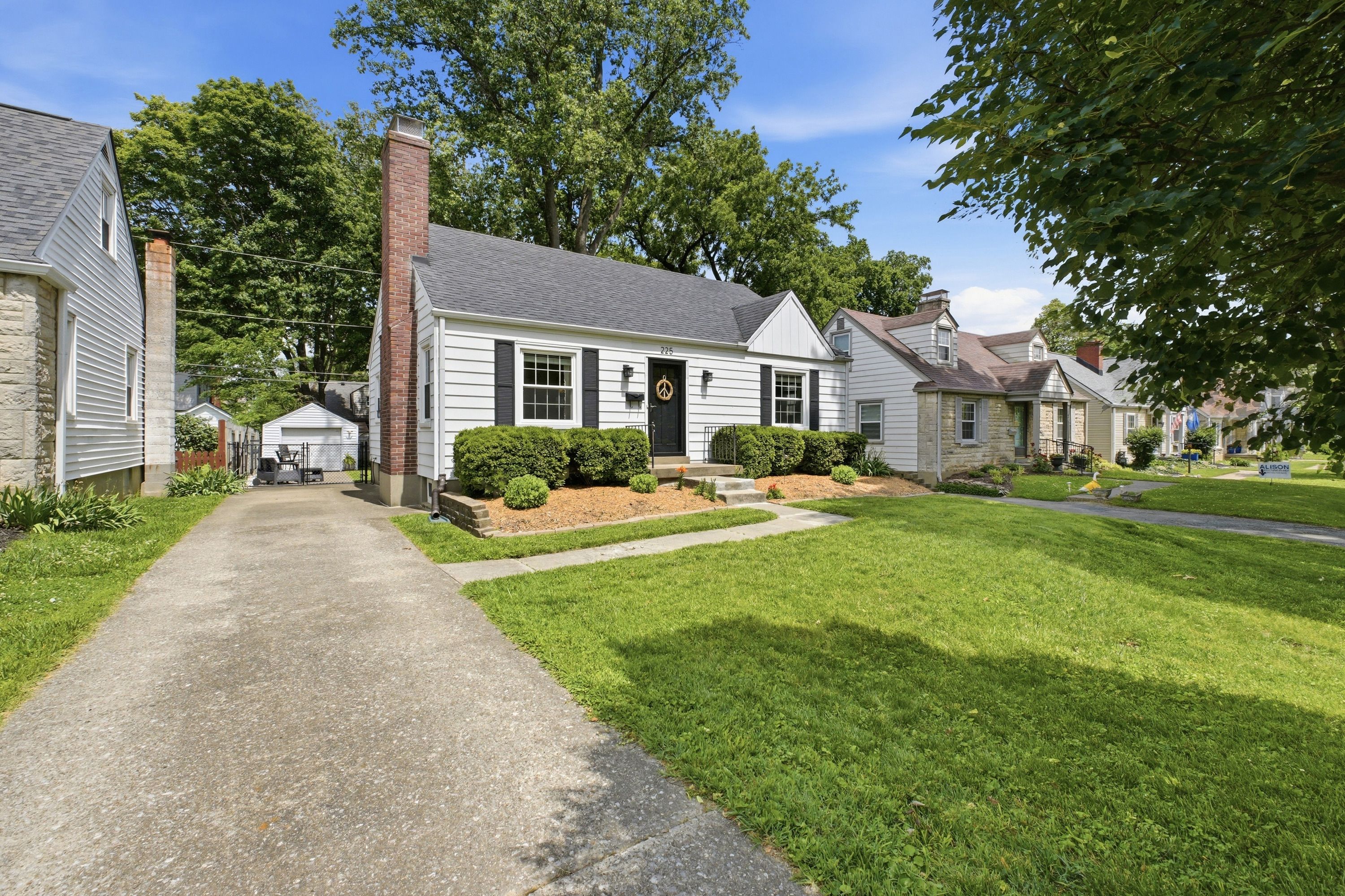  225 Monohan Drive, Louisville, KY 40207 - 物件實景