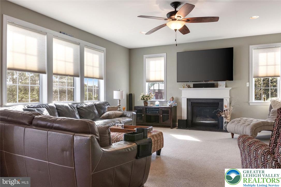 Marlborough Twp, Pennsylvania, 18054, United States, 5 Bedrooms Bedrooms, ,4 BathroomsBathrooms,Residential,For Sale,1918546