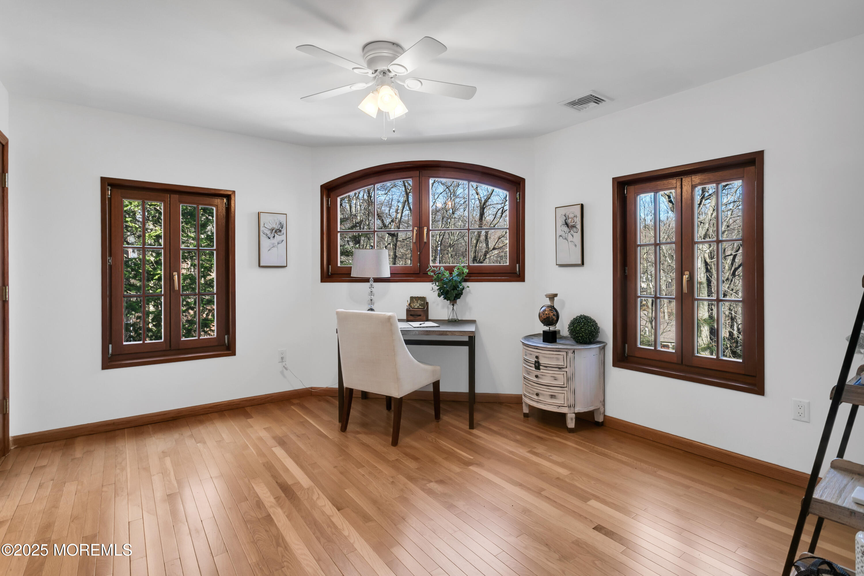 Middletown, New Jersey, 07748, United States, 5 Bedrooms Bedrooms, ,5 BathroomsBathrooms,Residential,For Sale,1904481