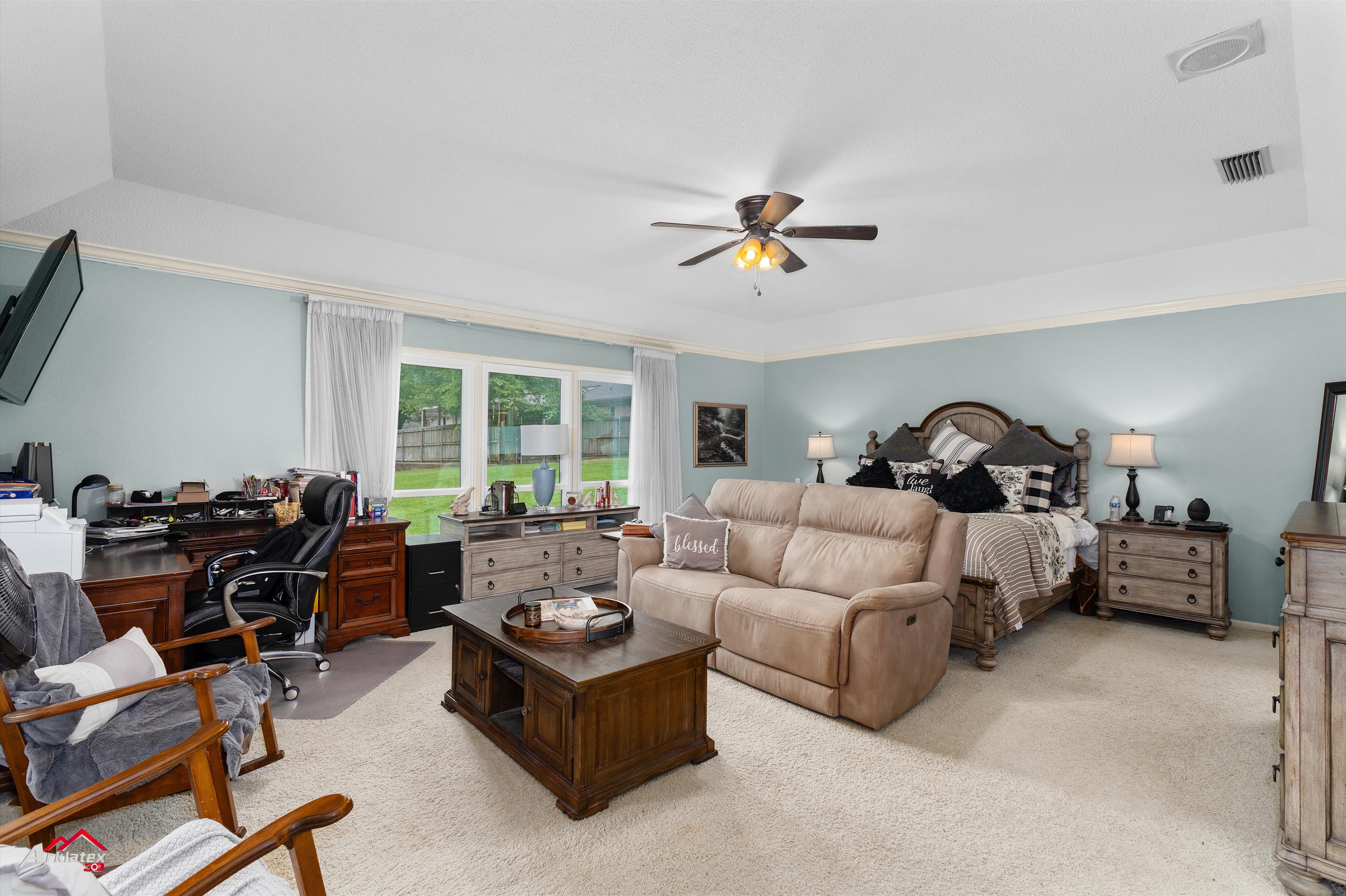 Henderson, Texas, 75654, United States, 3 Bedrooms Bedrooms, ,4 BathroomsBathrooms,Residential,For Sale,1975189