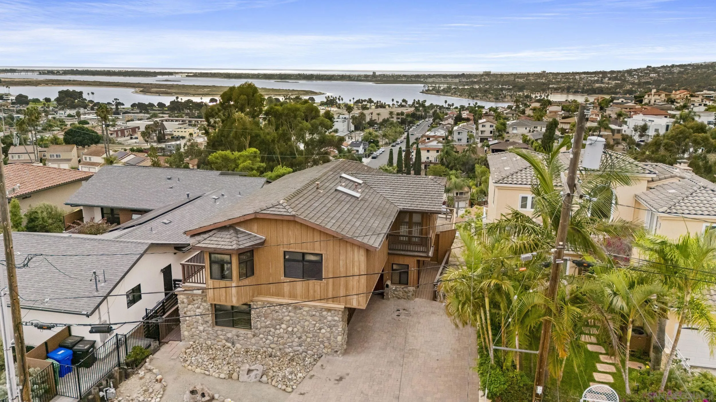 San Diego, California, 92117, United States, 3 Bedrooms Bedrooms, ,3 BathroomsBathrooms,Residential,For Sale,1966862