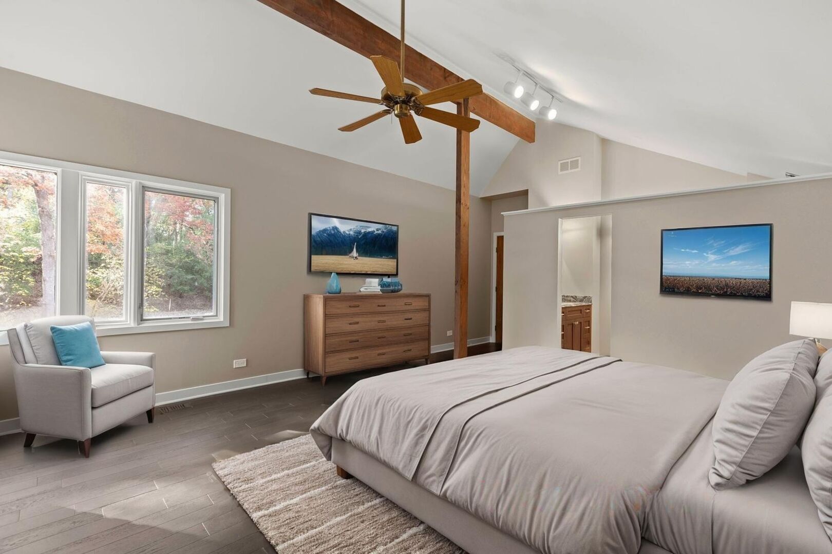 Barrington Hills, Illinois, 60010, United States, 4 Bedrooms Bedrooms, ,6 BathroomsBathrooms,Residential,For Sale,1989014