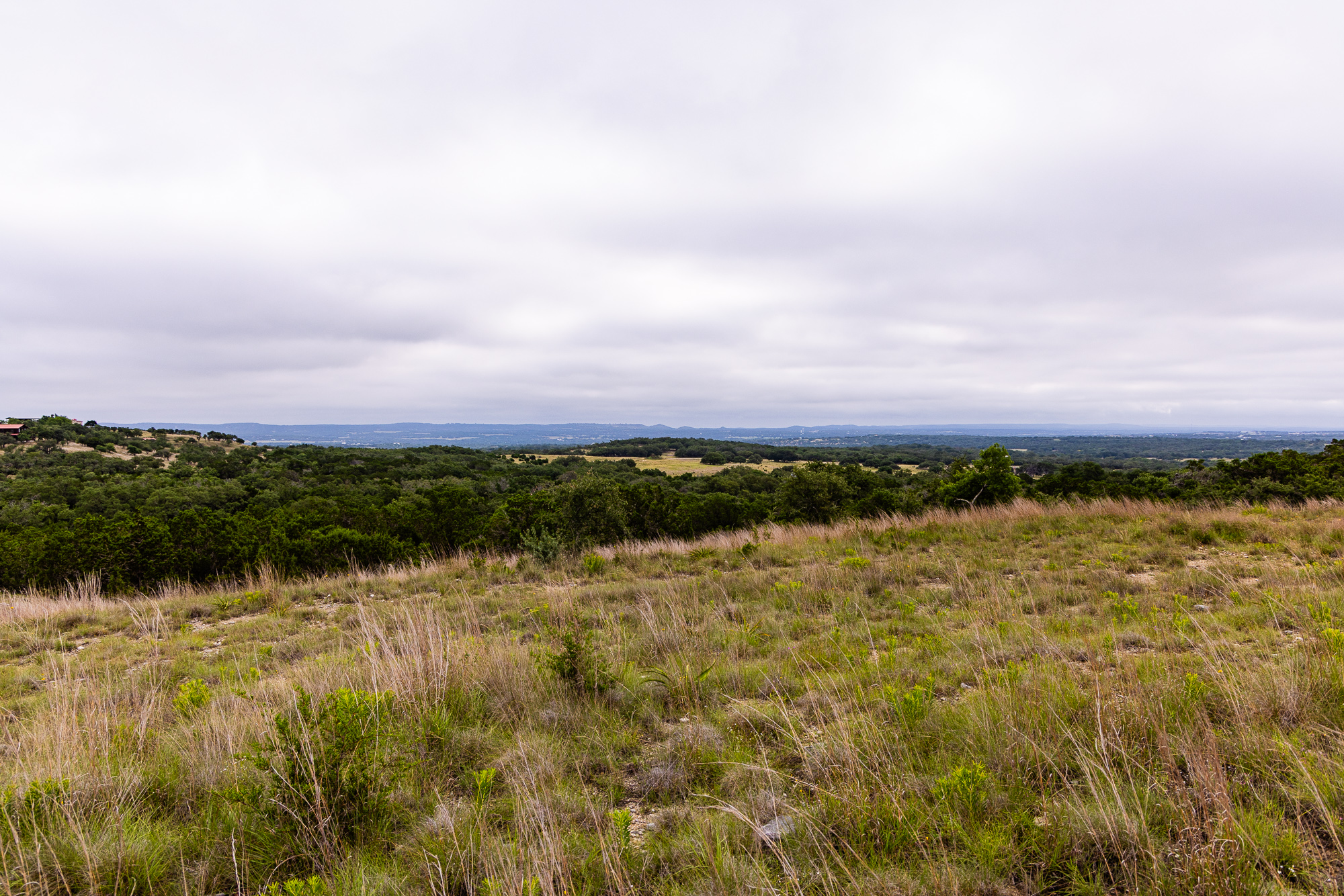  Expansive 10-Acre Lot - 物件實景