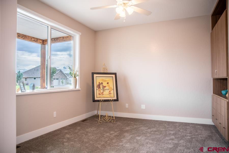 Montrose, Colorado, 81401, United States, 3 Bedrooms Bedrooms, ,2 BathroomsBathrooms,Residential,For Sale,1709571