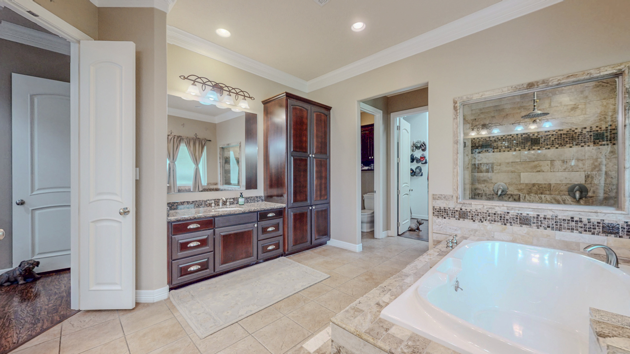 Orange, Texas, 77630, United States, 3 Bedrooms Bedrooms, ,5 BathroomsBathrooms,Residential,For Sale,1901539
