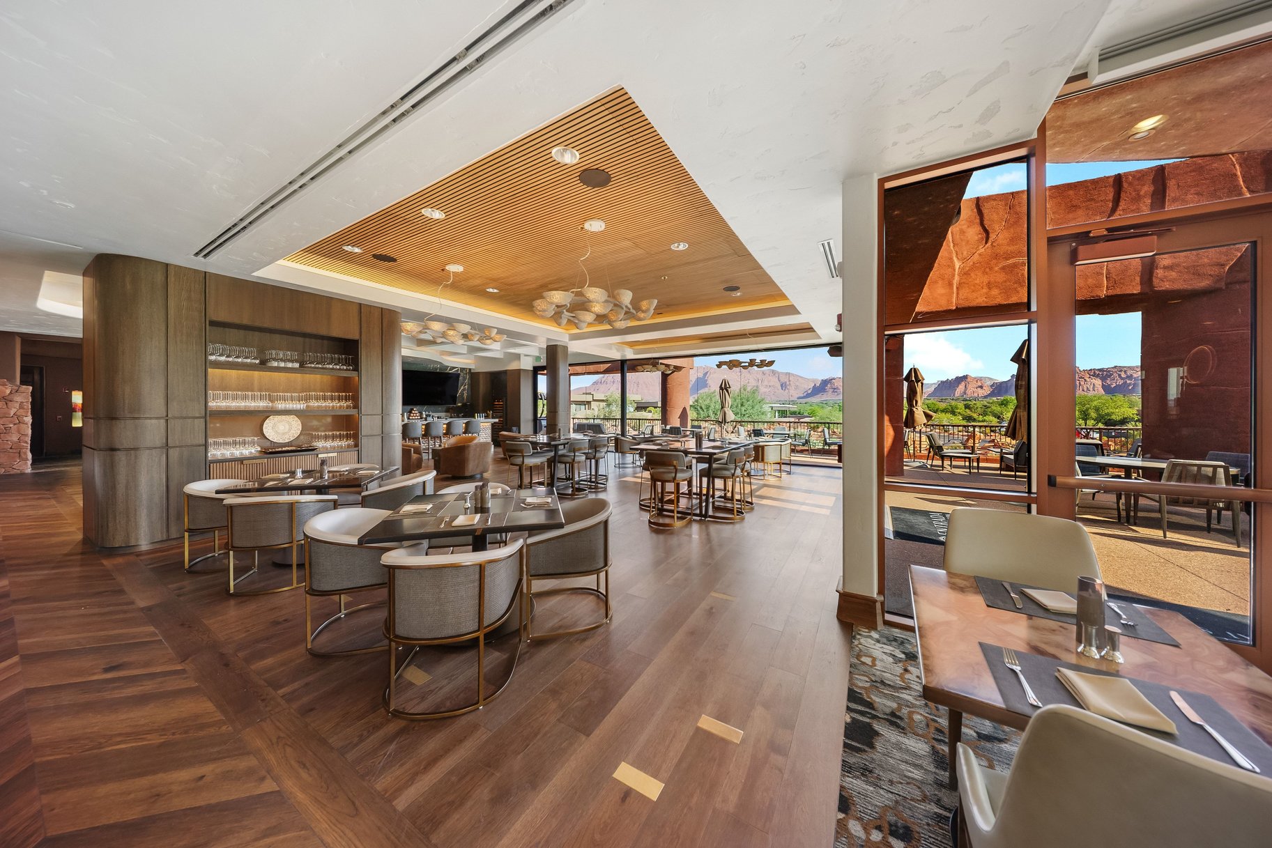  Former Parade Home in Lava Cove of Entrada Country Club - 物件實景